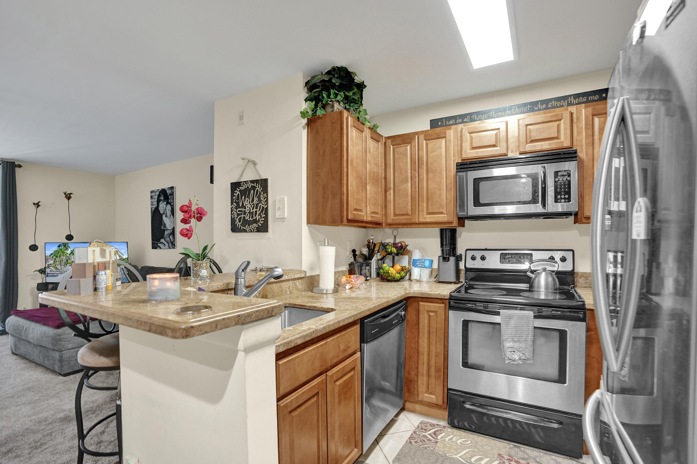 801 Lyons Road 19103