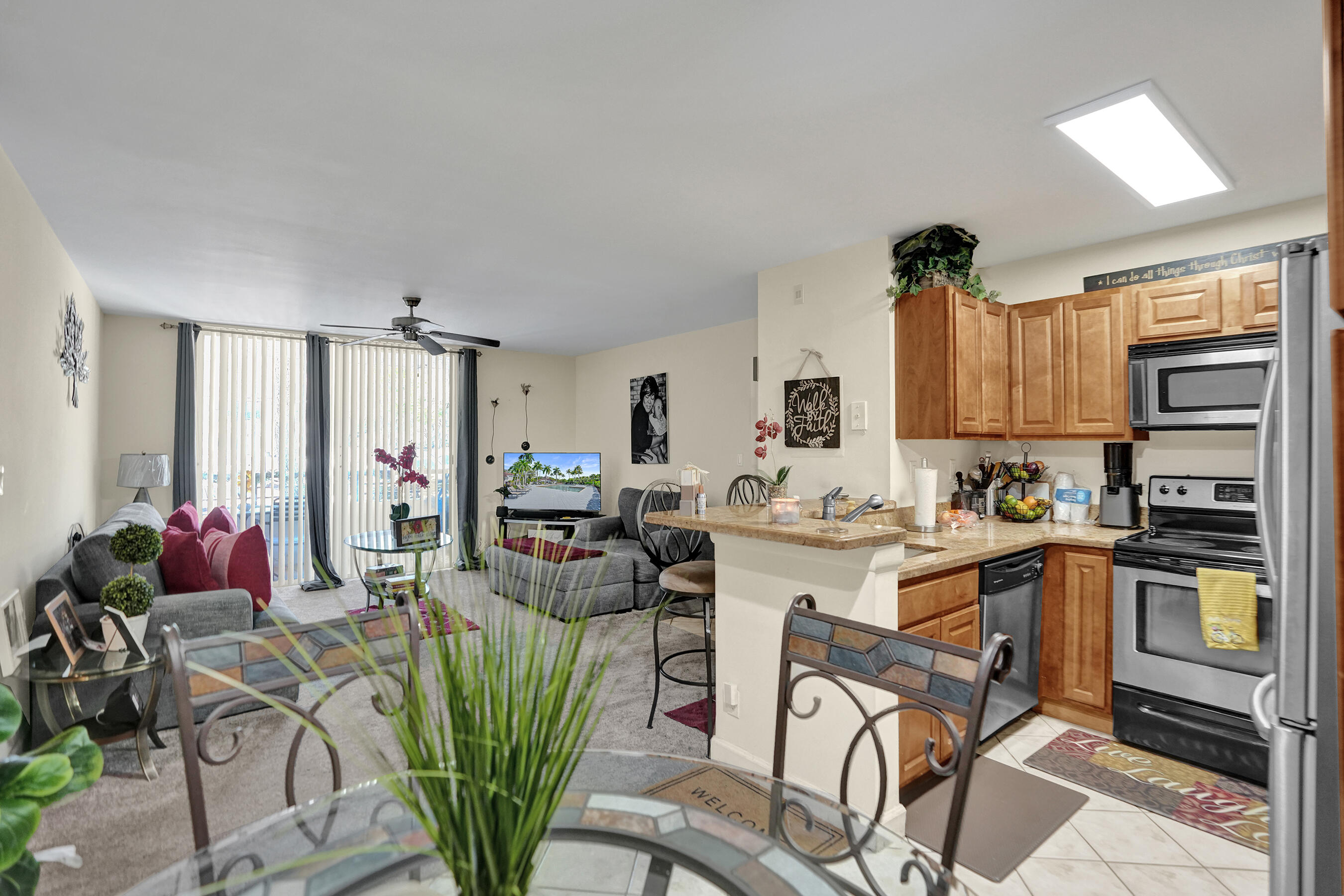 801 Lyons Road 19103