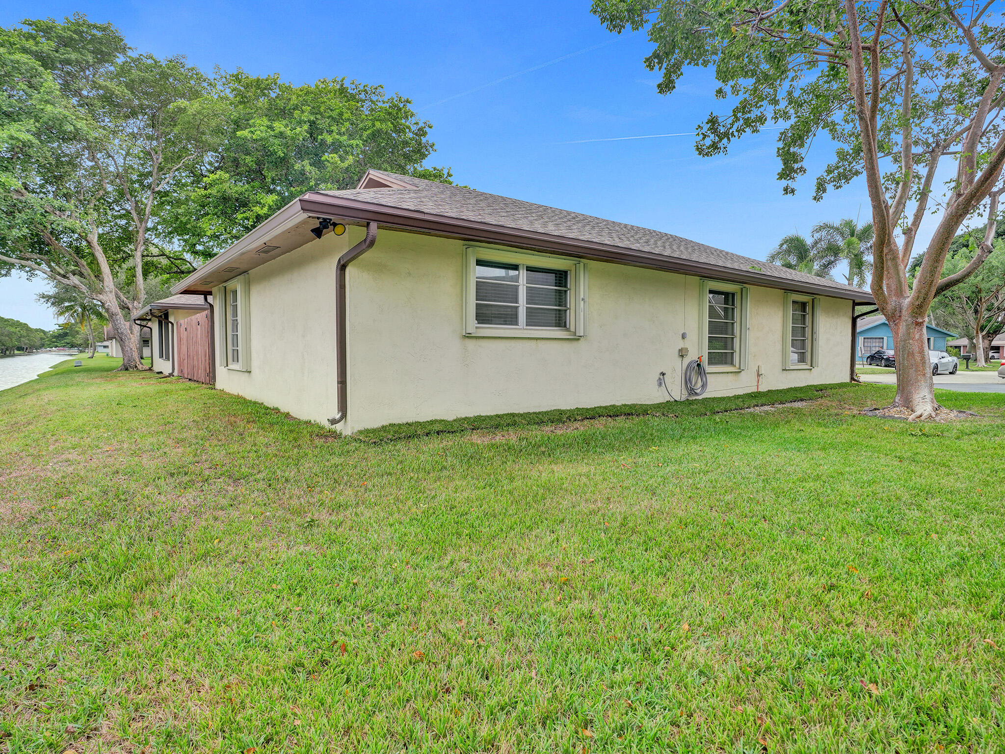 3747 E Valley Green Drive 76