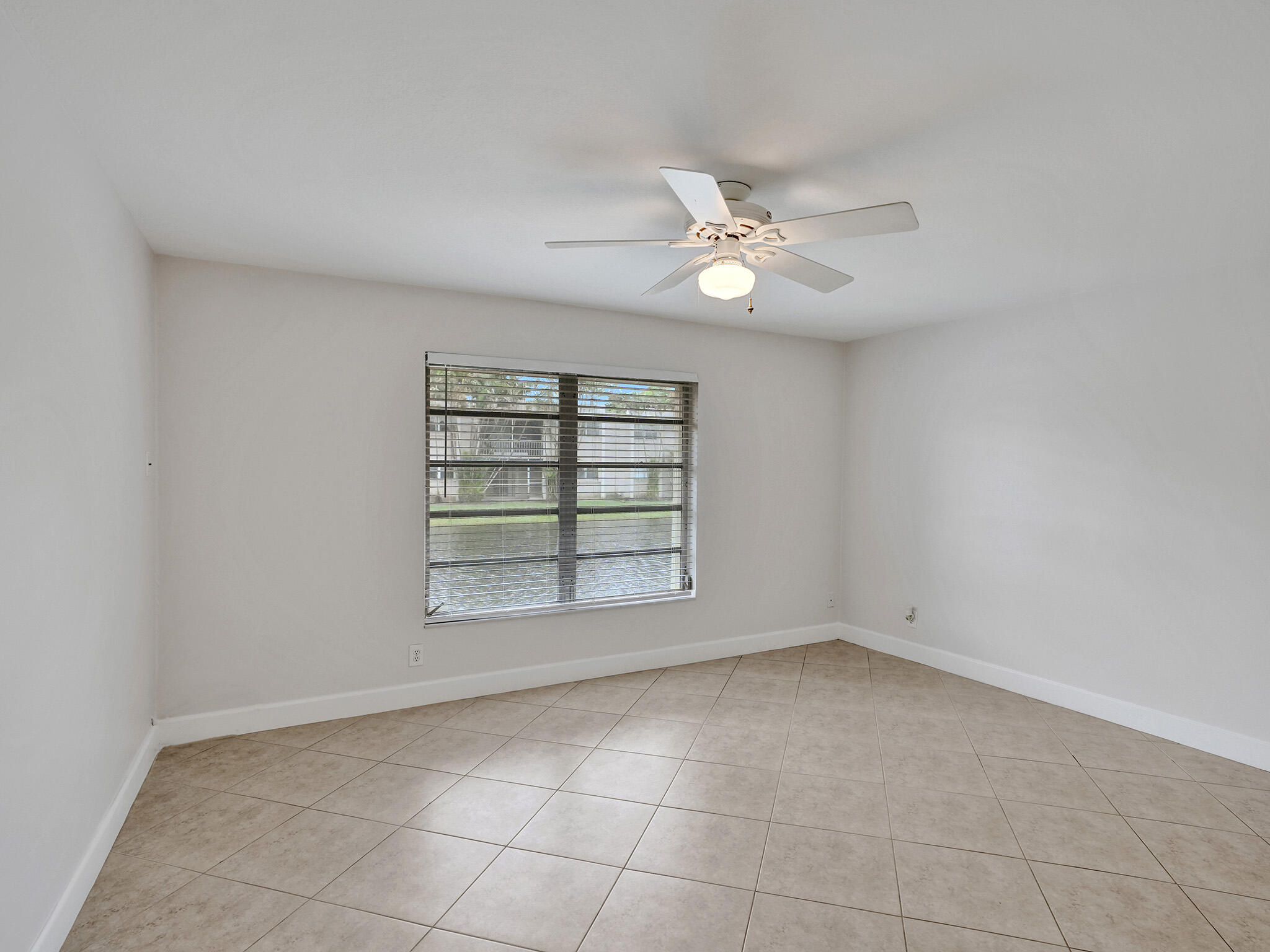 3747 E Valley Green Drive 76