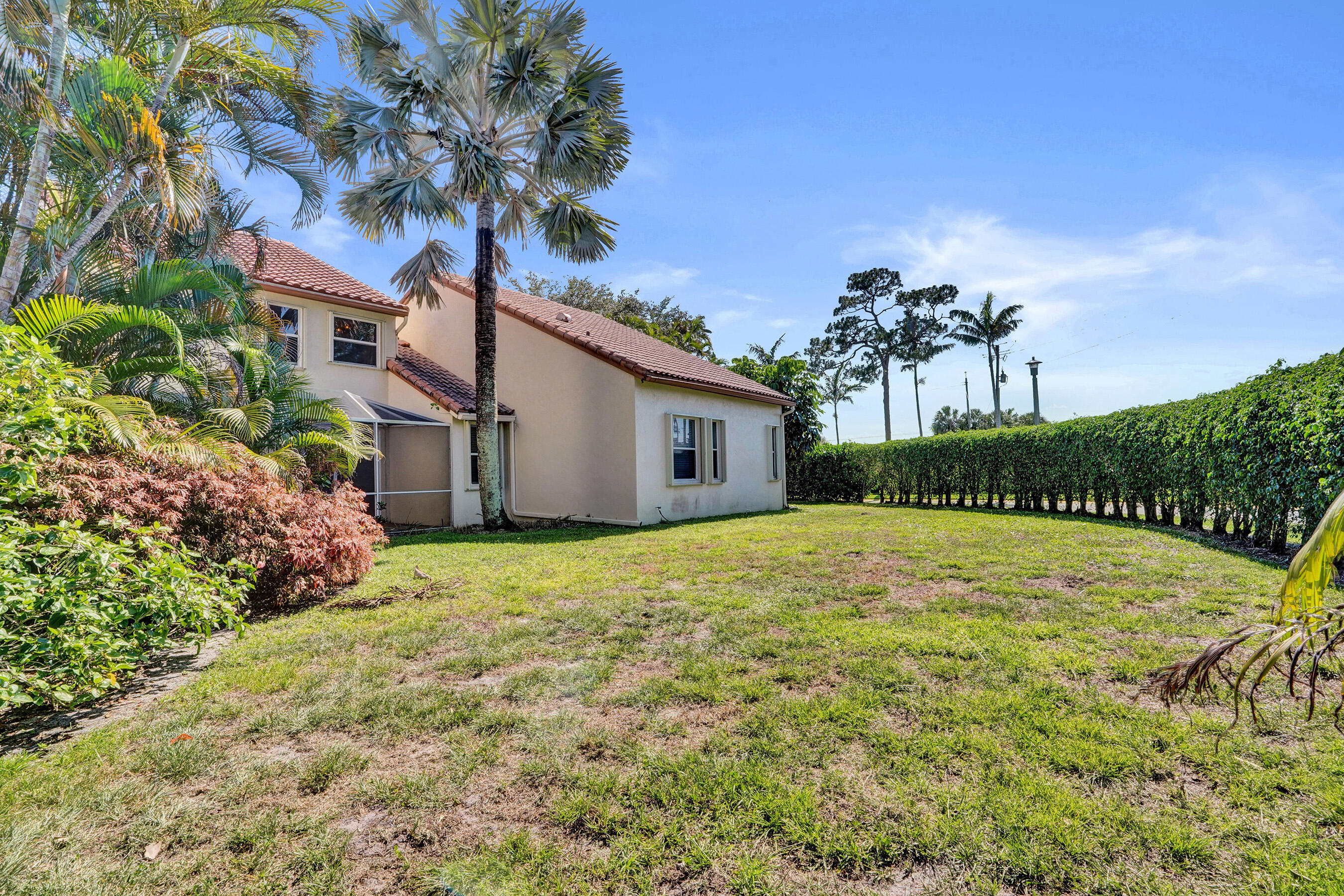 23449 Water Circle