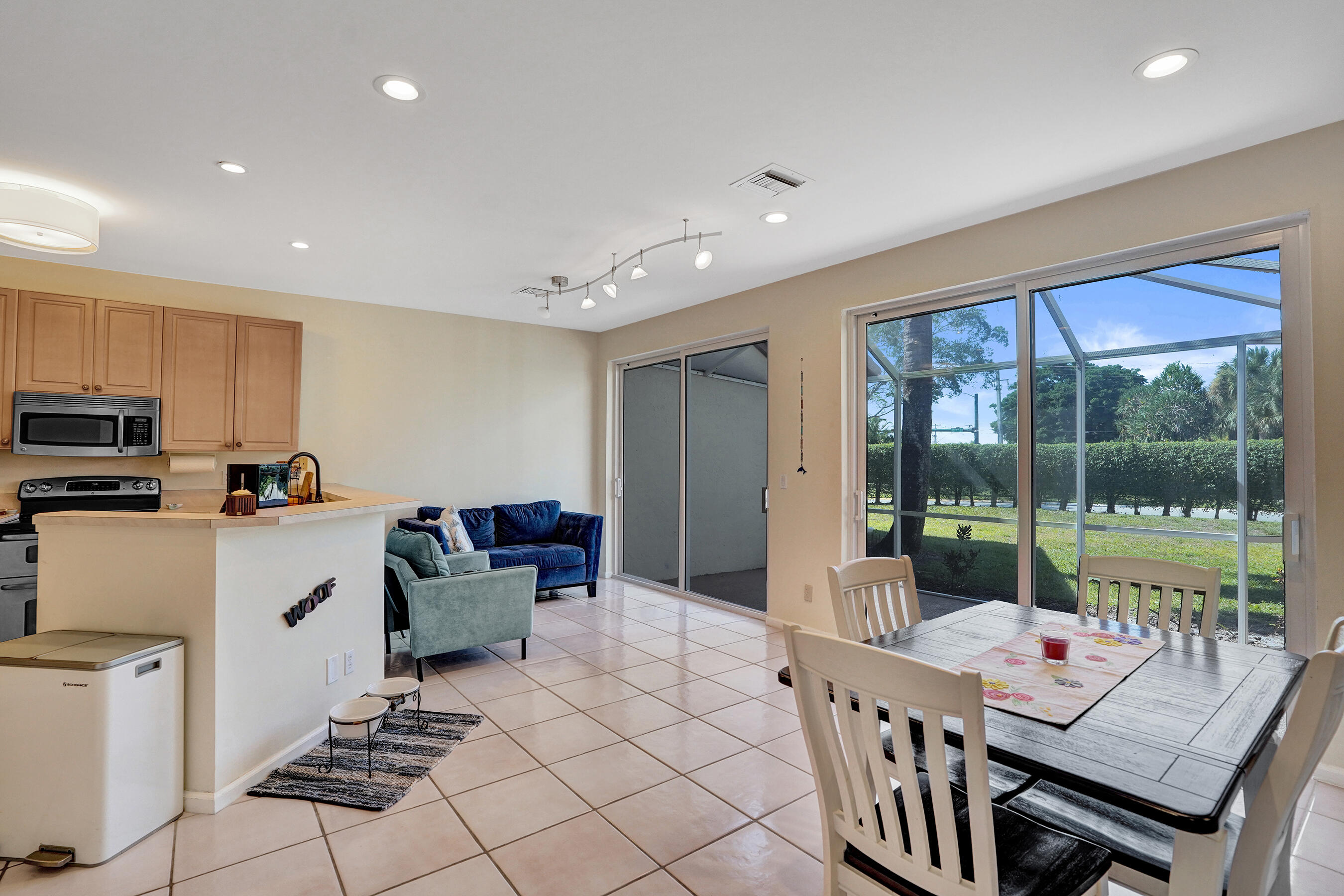 23449 Water Circle
