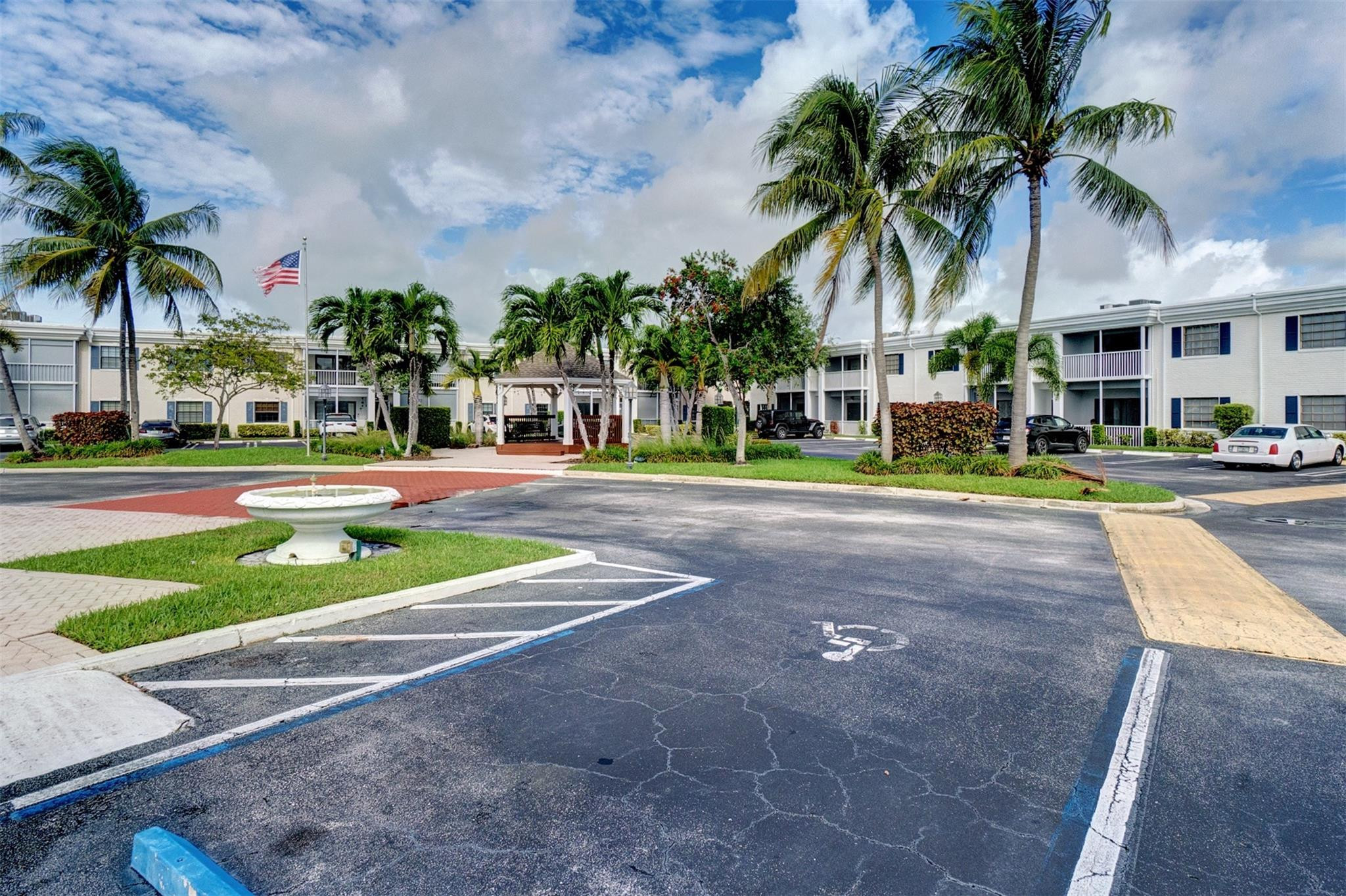 140 Cypress Club Drive 414