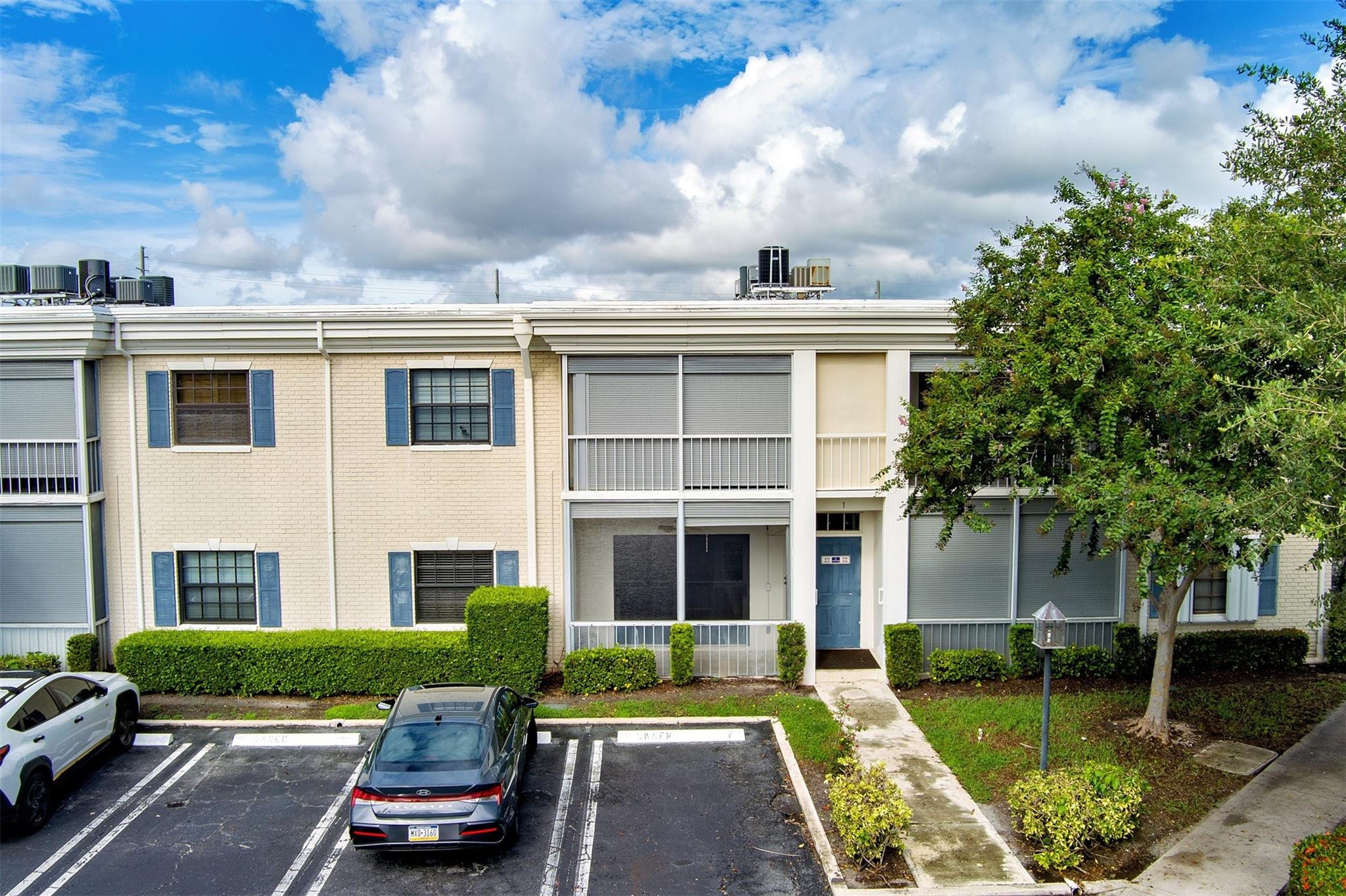 140 Cypress Club Drive 414