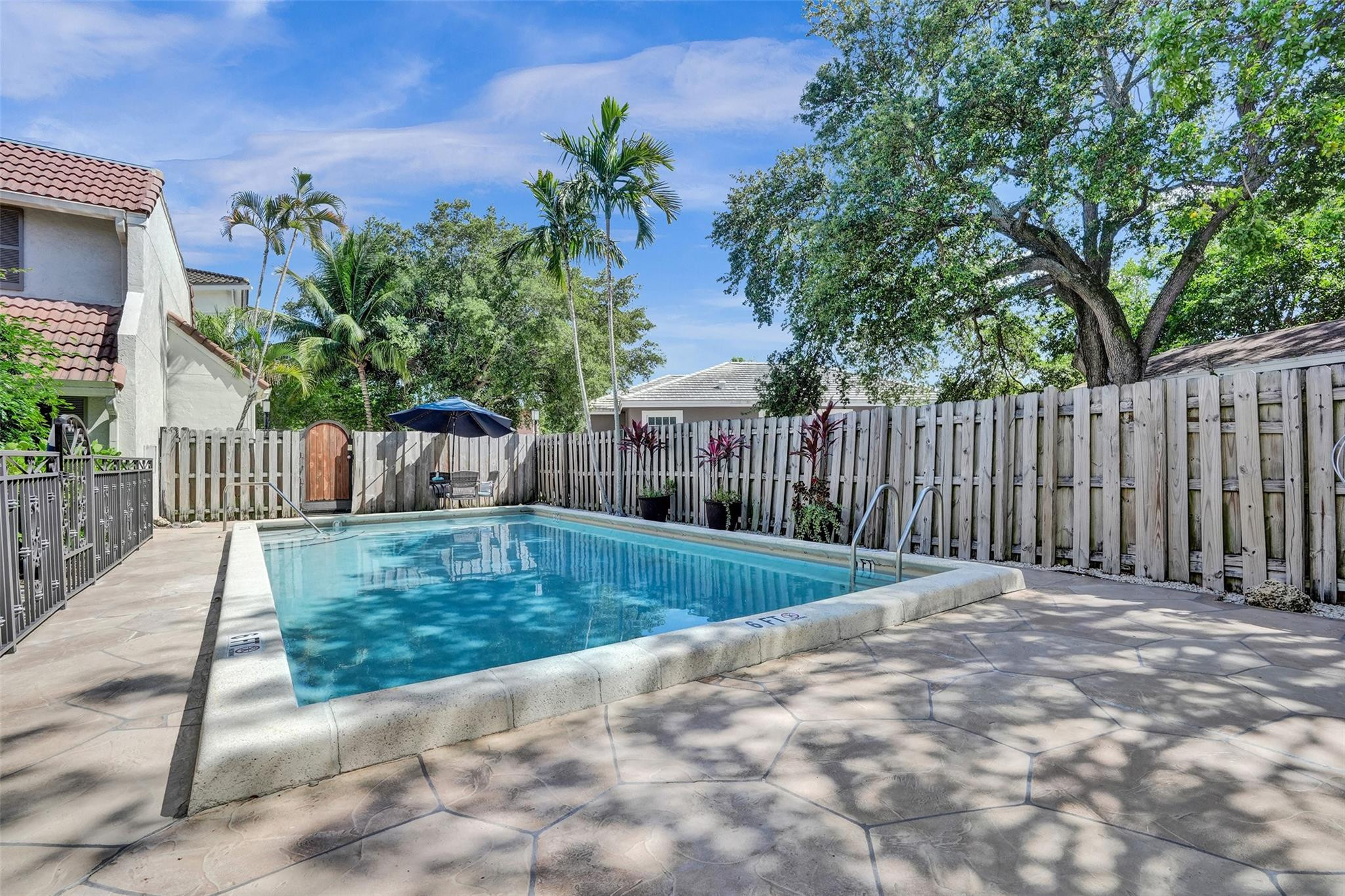1415 Miami Road C
