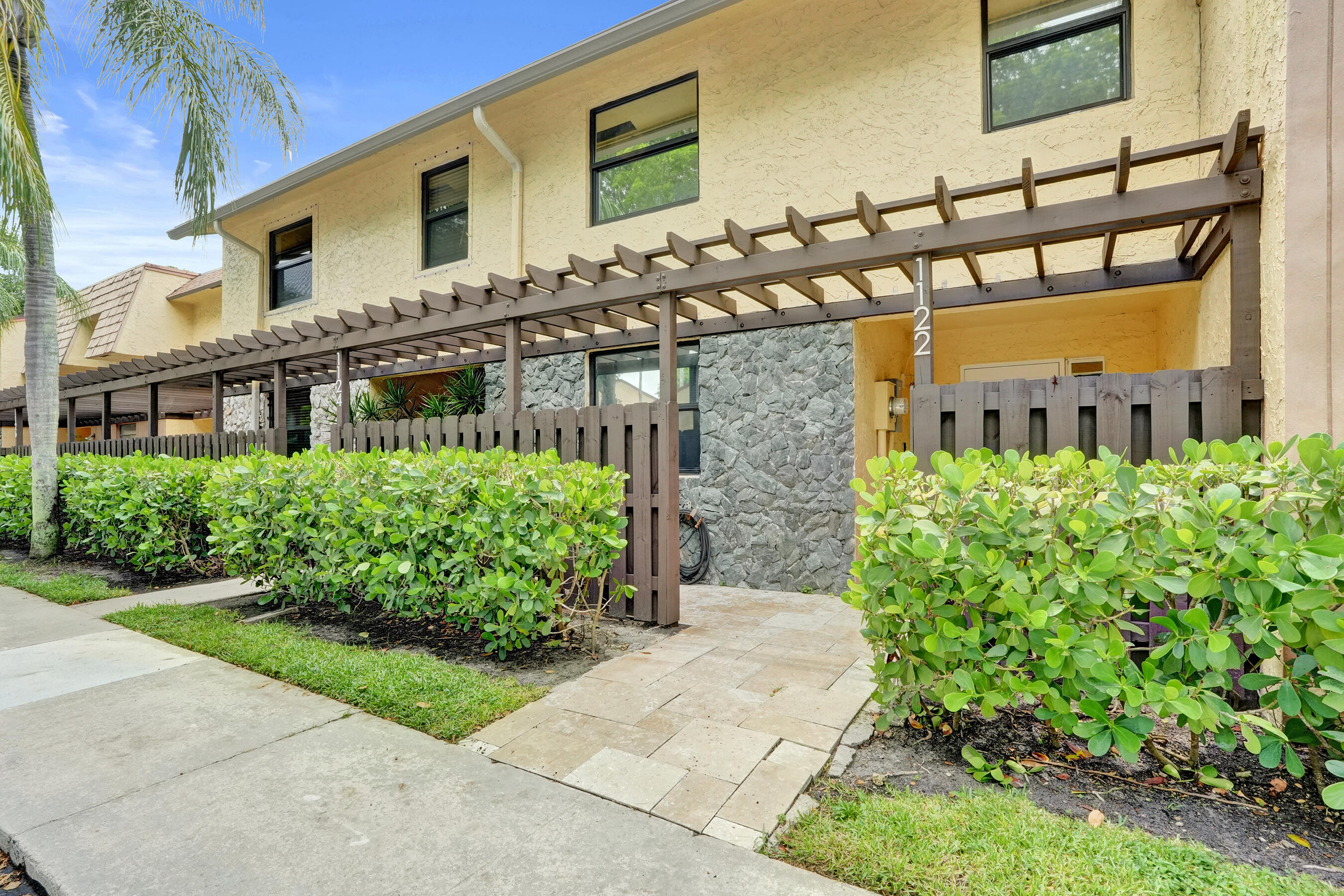 1122 NW 79th Drive