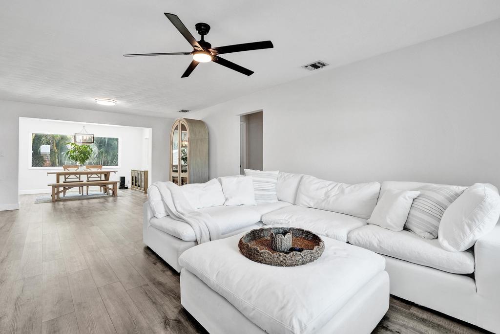 3201 SW 16th Court
