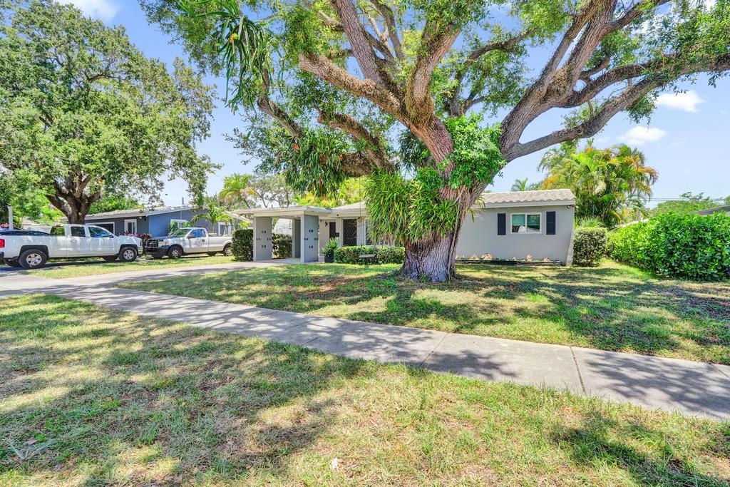 3201 SW 16th Court
