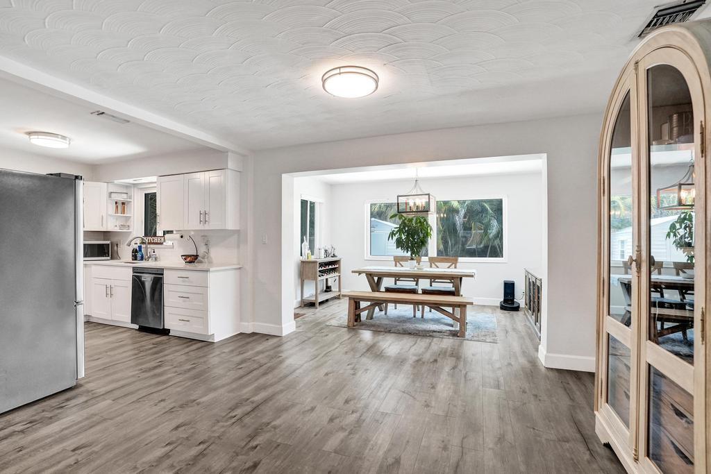 3201 SW 16th Court