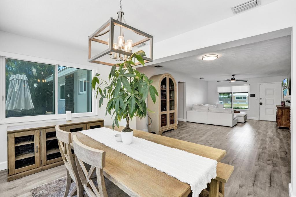 3201 SW 16th Court