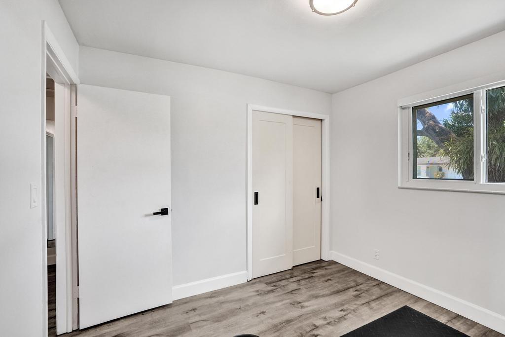 3201 SW 16th Court