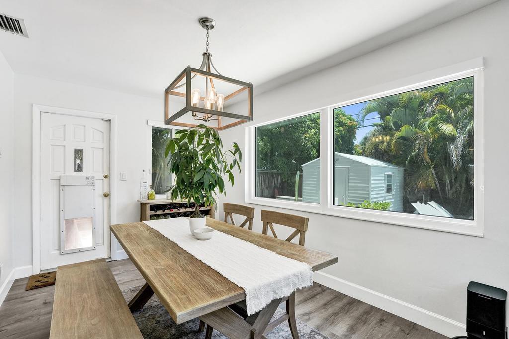 3201 SW 16th Court