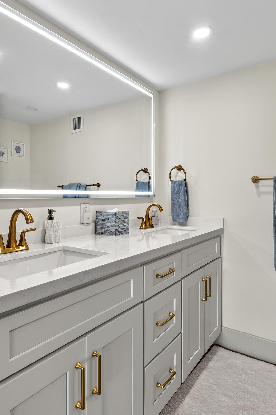 111 N Pompano Beach Boulevard Unit: 611