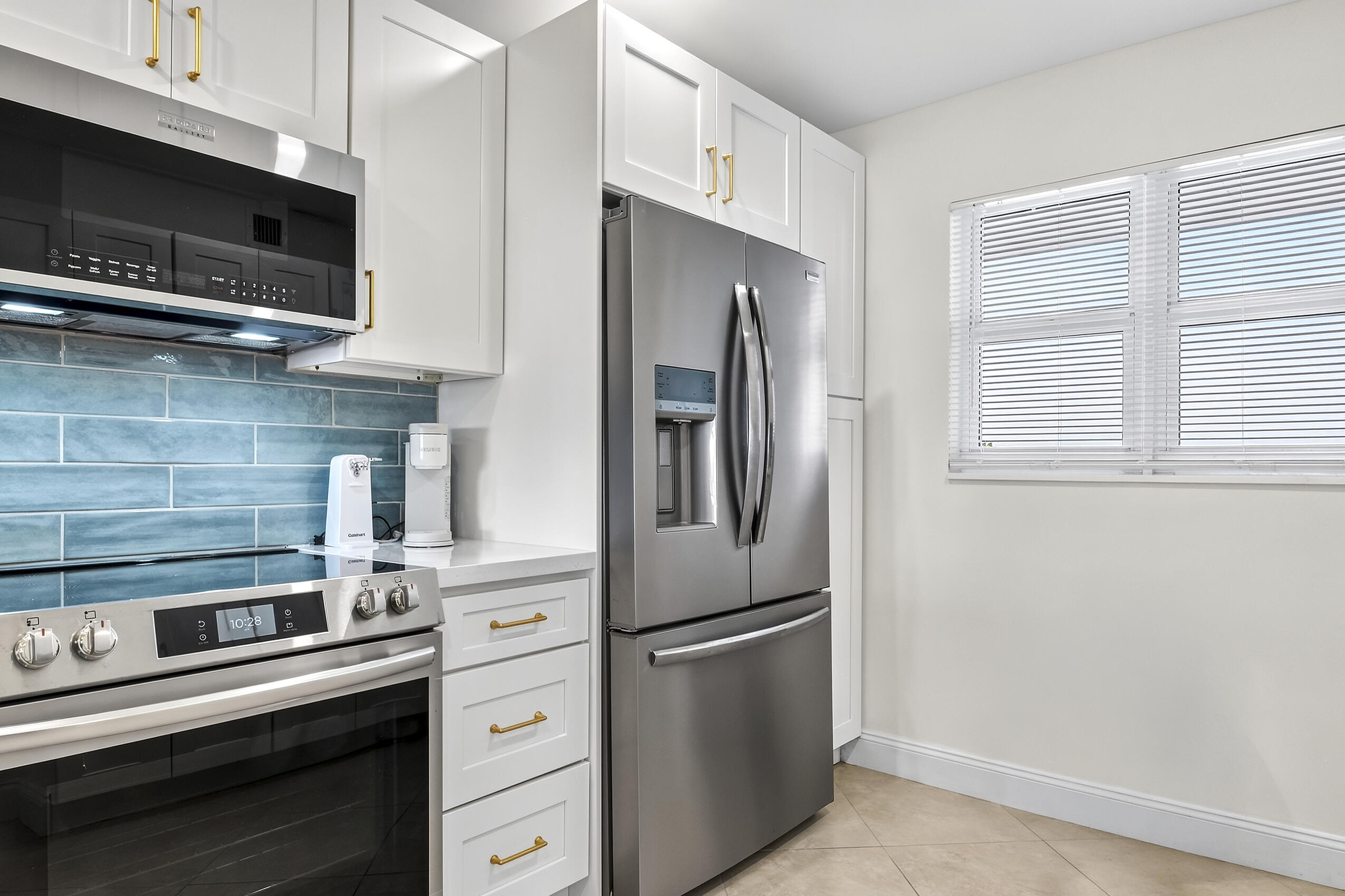 111 N Pompano Beach Boulevard Unit: 611
