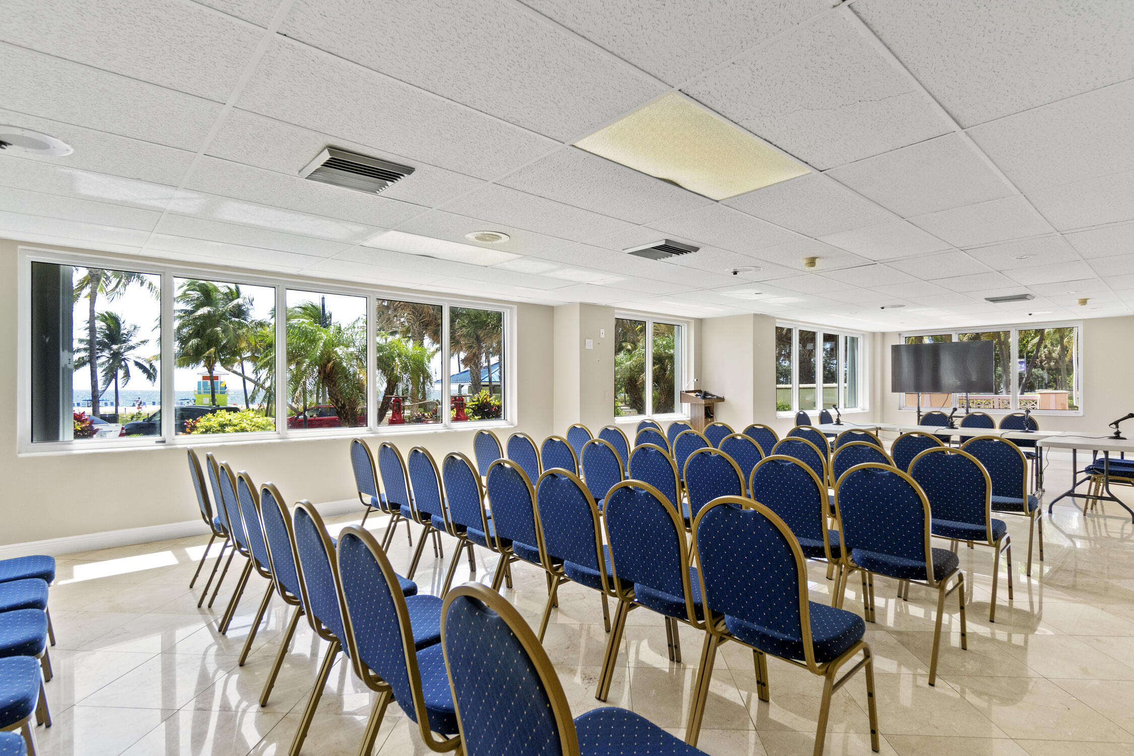 111 N Pompano Beach Boulevard Unit: 611