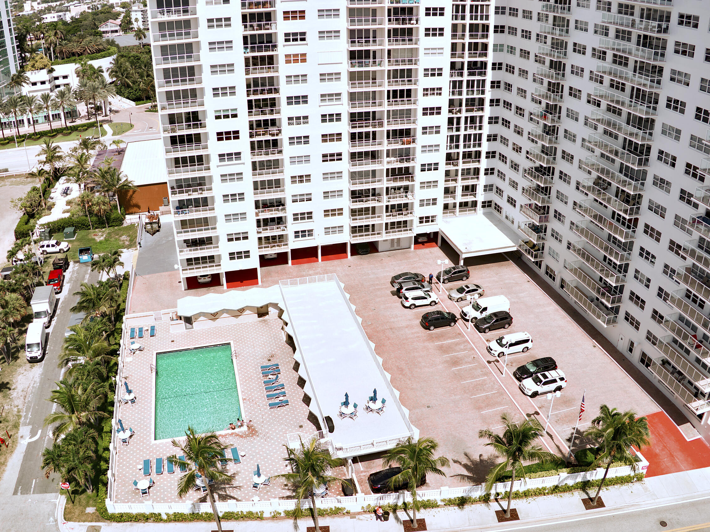 111 N Pompano Beach Boulevard Unit: 611