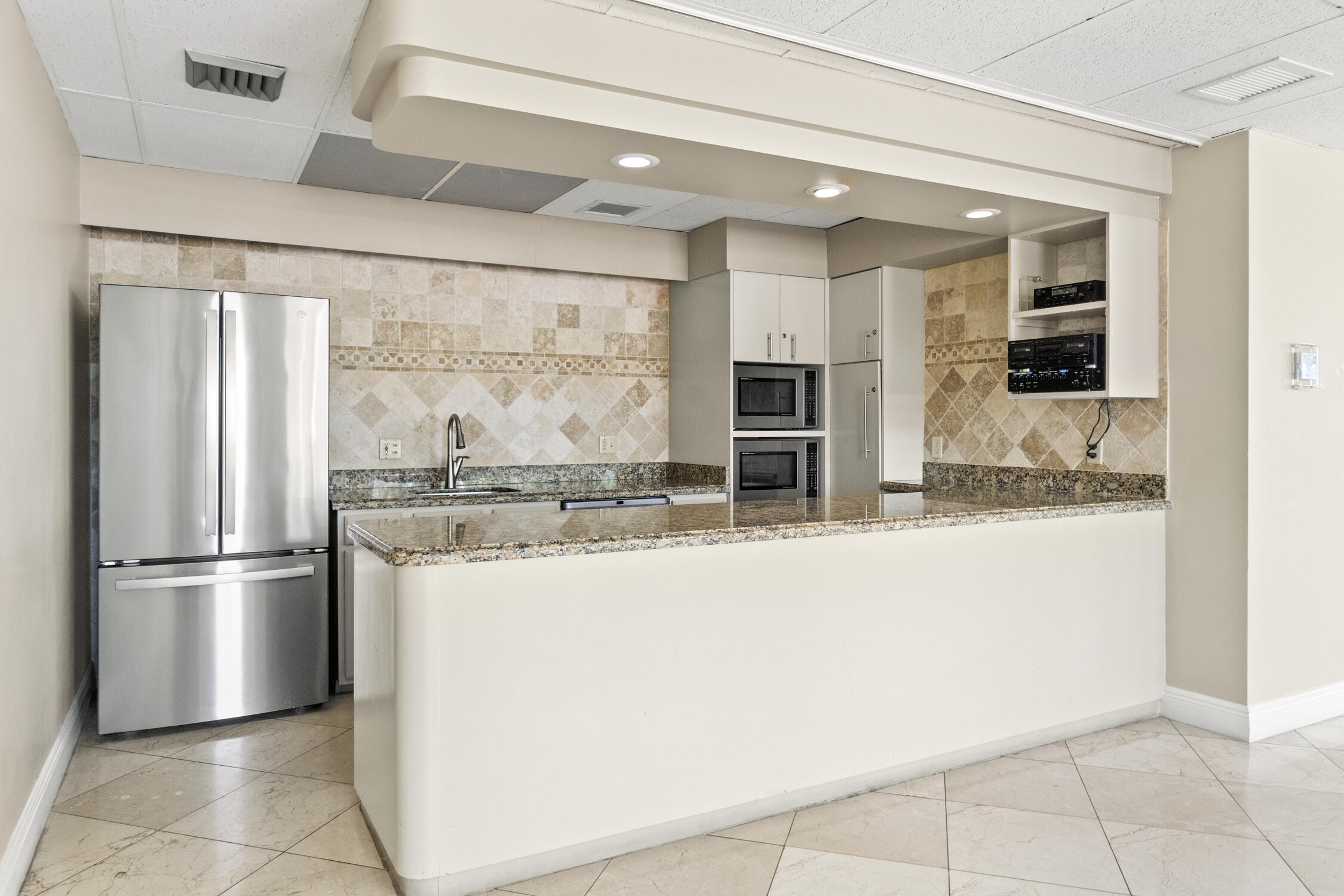 111 N Pompano Beach Boulevard Unit: 611