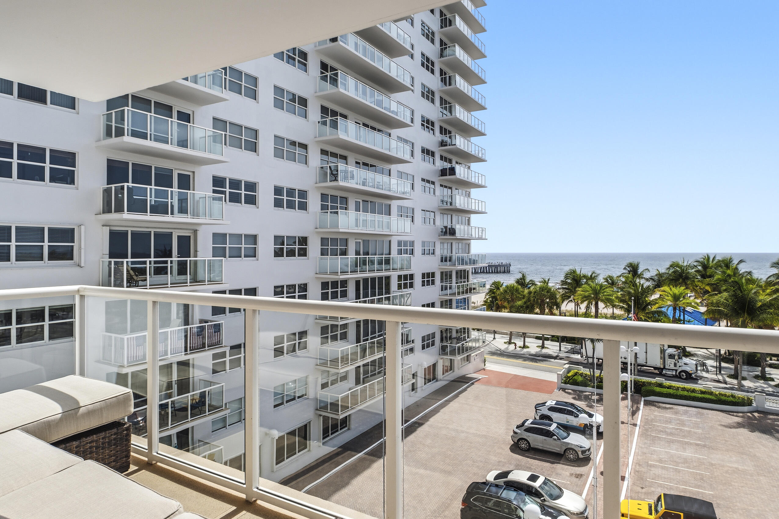 111 N Pompano Beach Boulevard Unit: 611
