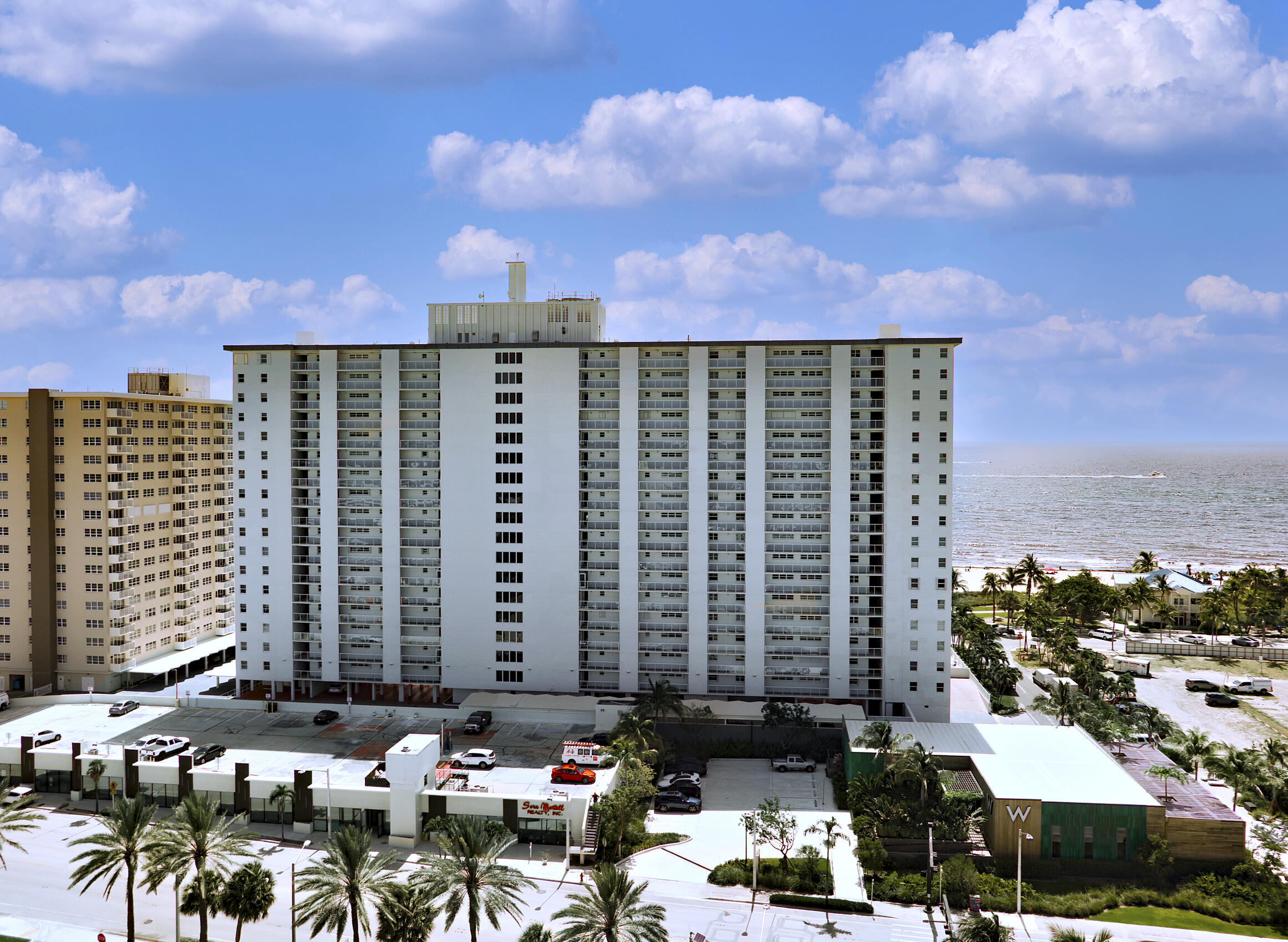 111 N Pompano Beach Boulevard Unit: 611