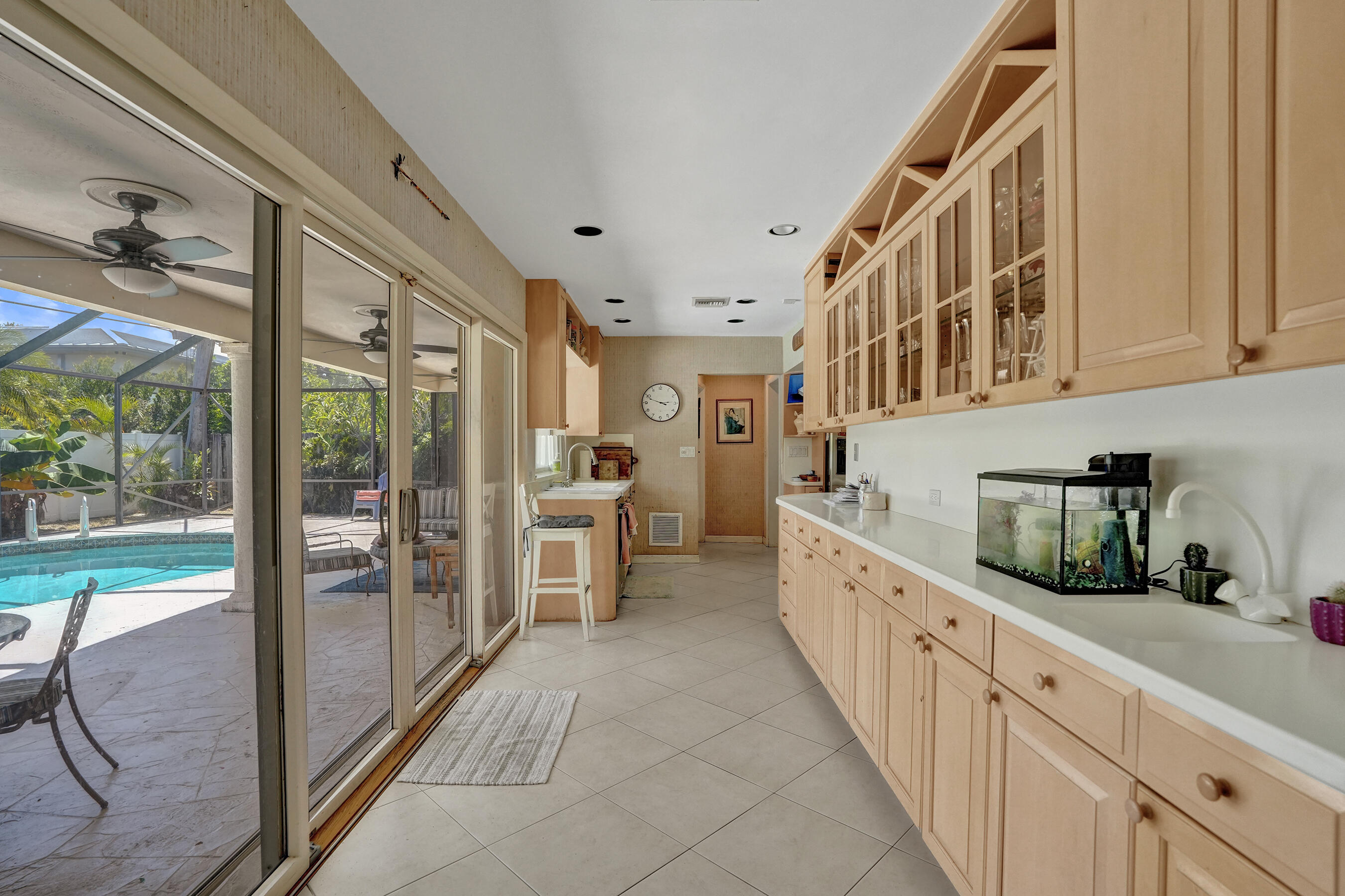 2756 NE 35th Street