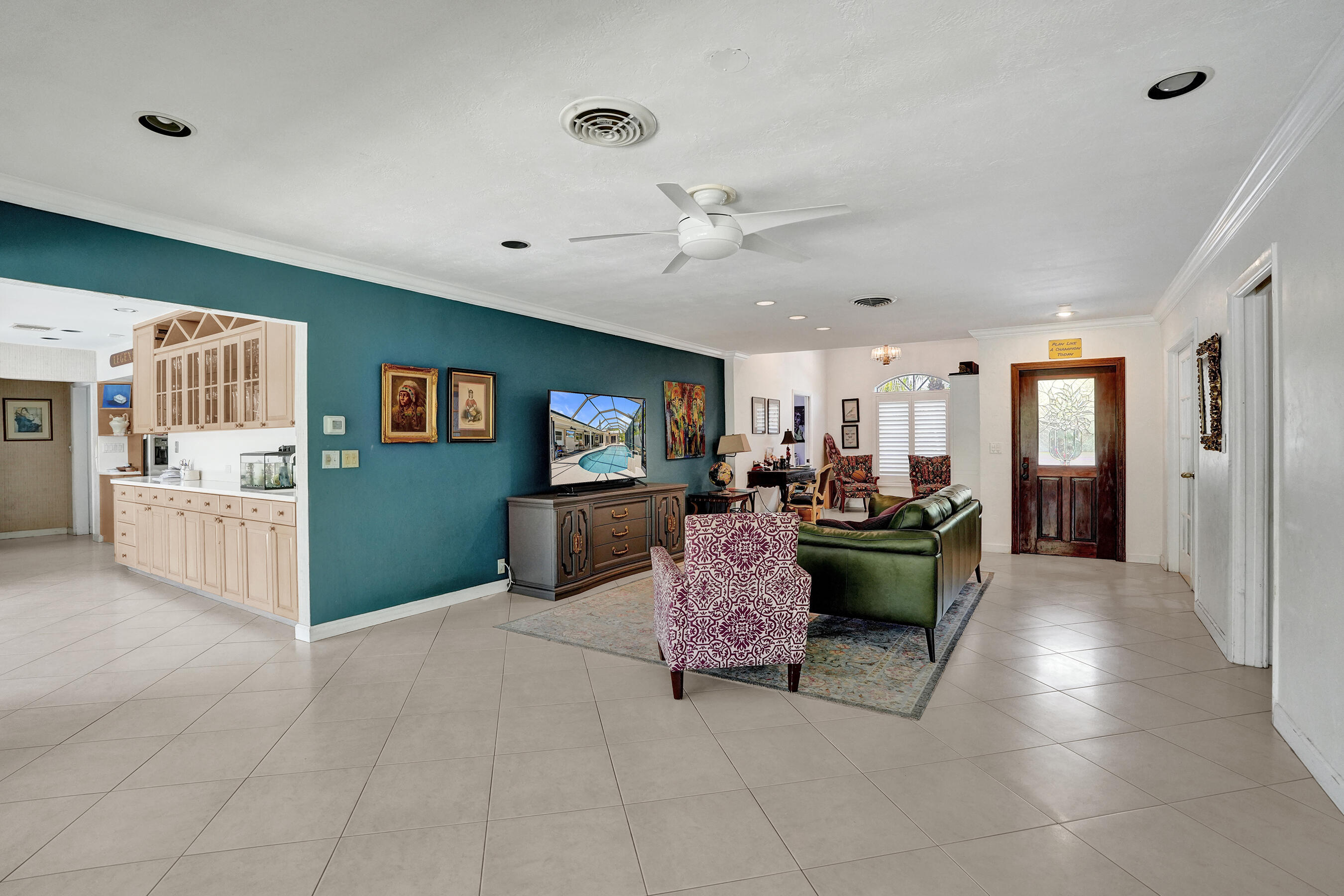 2756 NE 35th Street