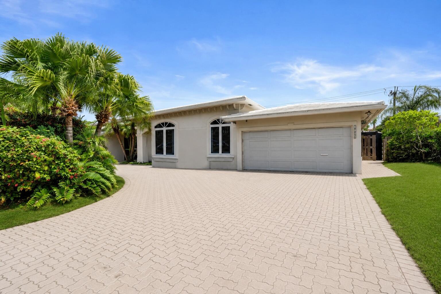 2756 NE 35th Street Fort Lauderdale Fl Us 33306 B26057048