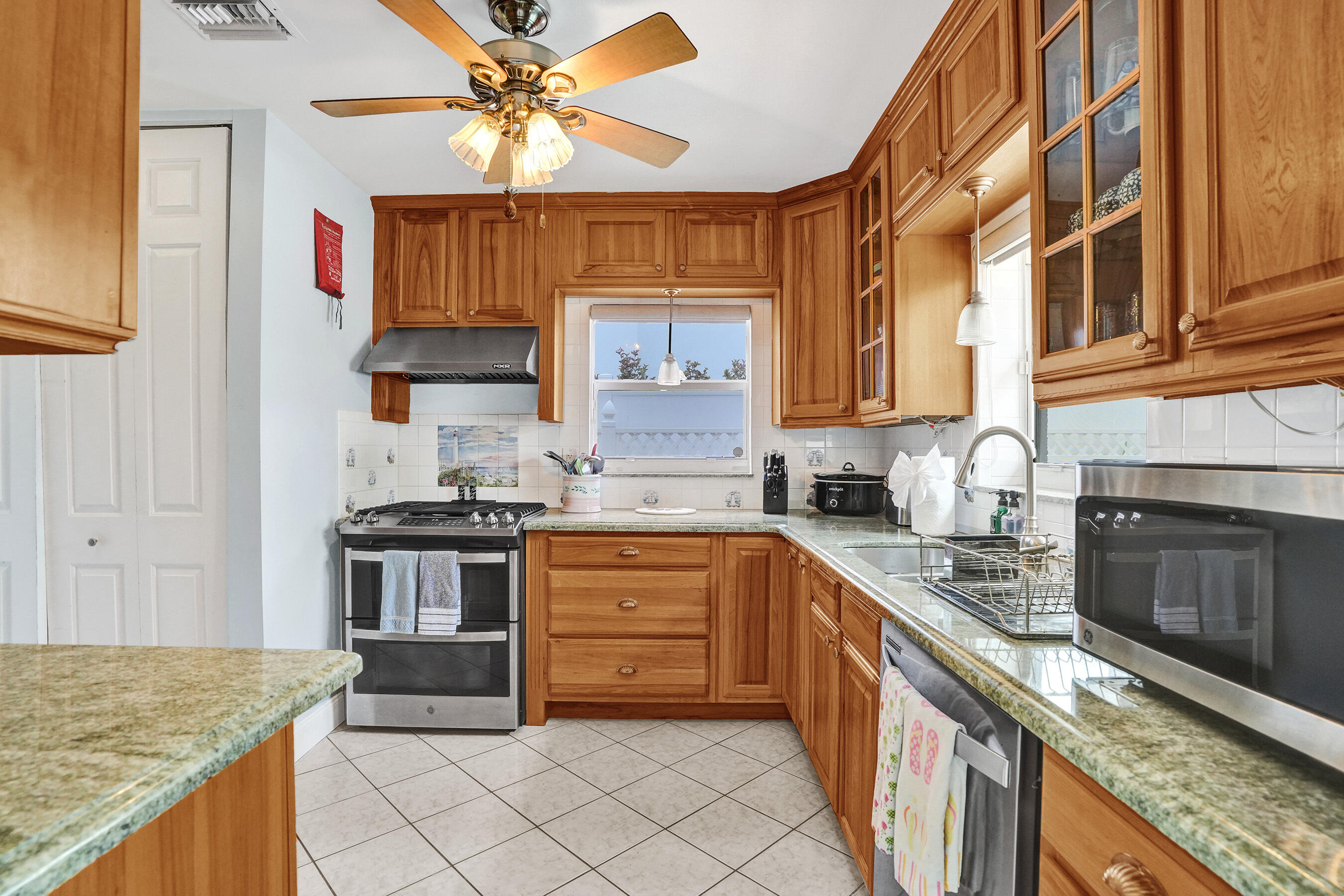 3207 LEIGH Road