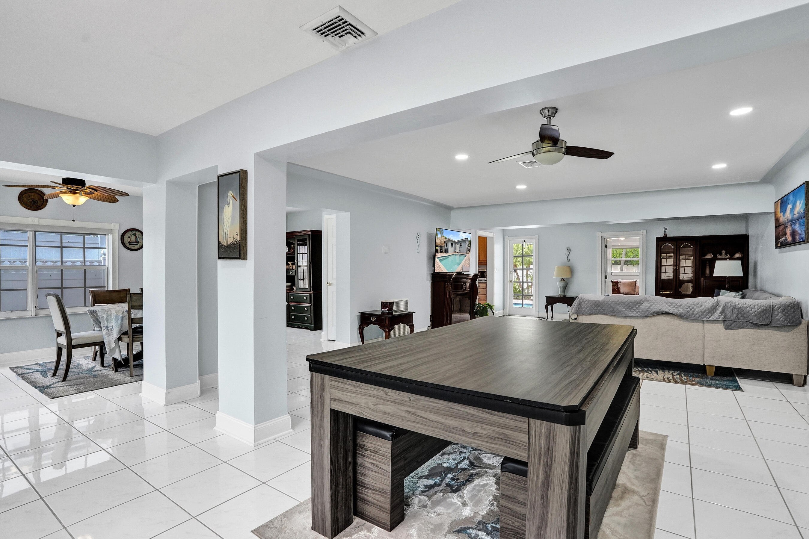 3207 LEIGH Road