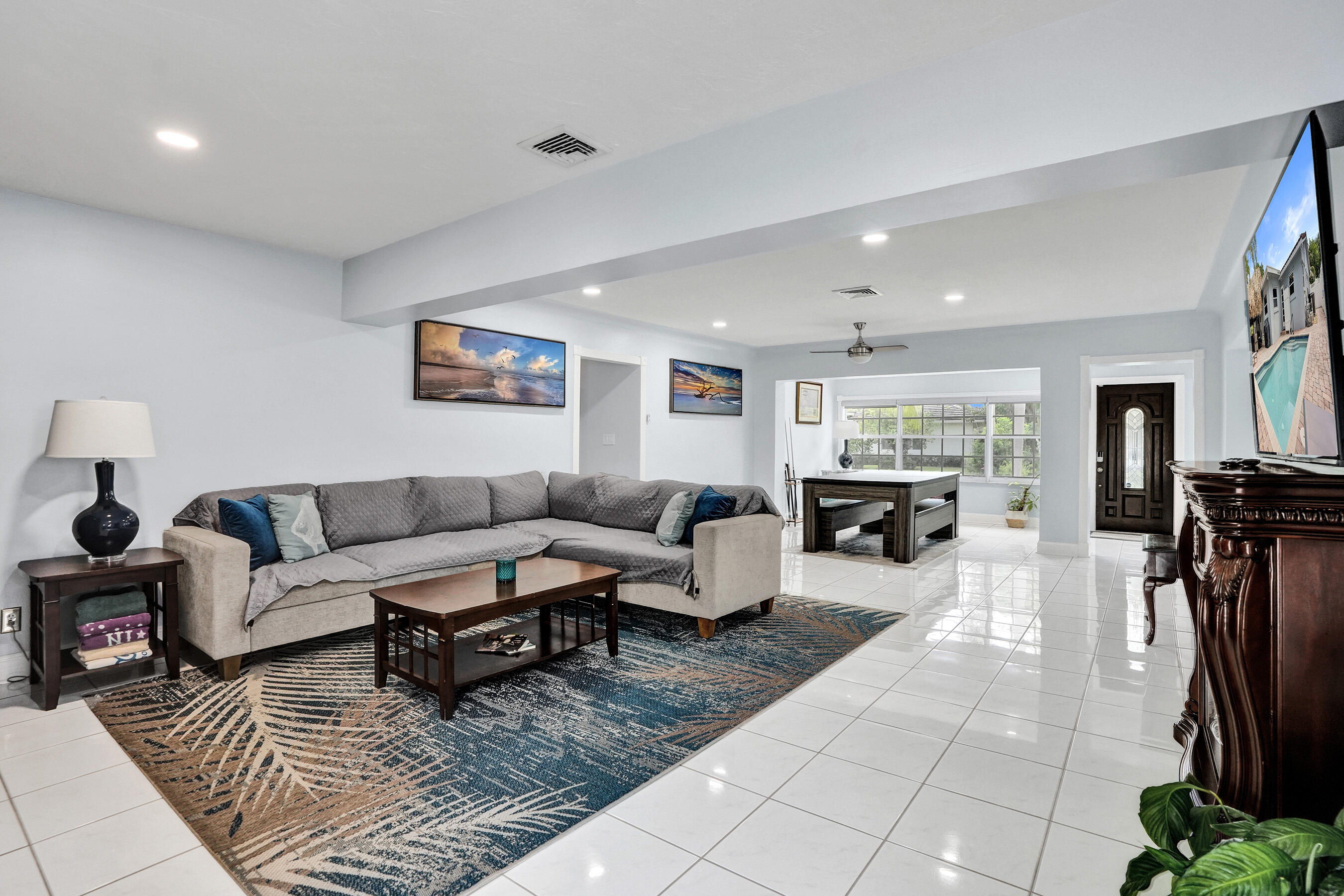 3207 LEIGH Road