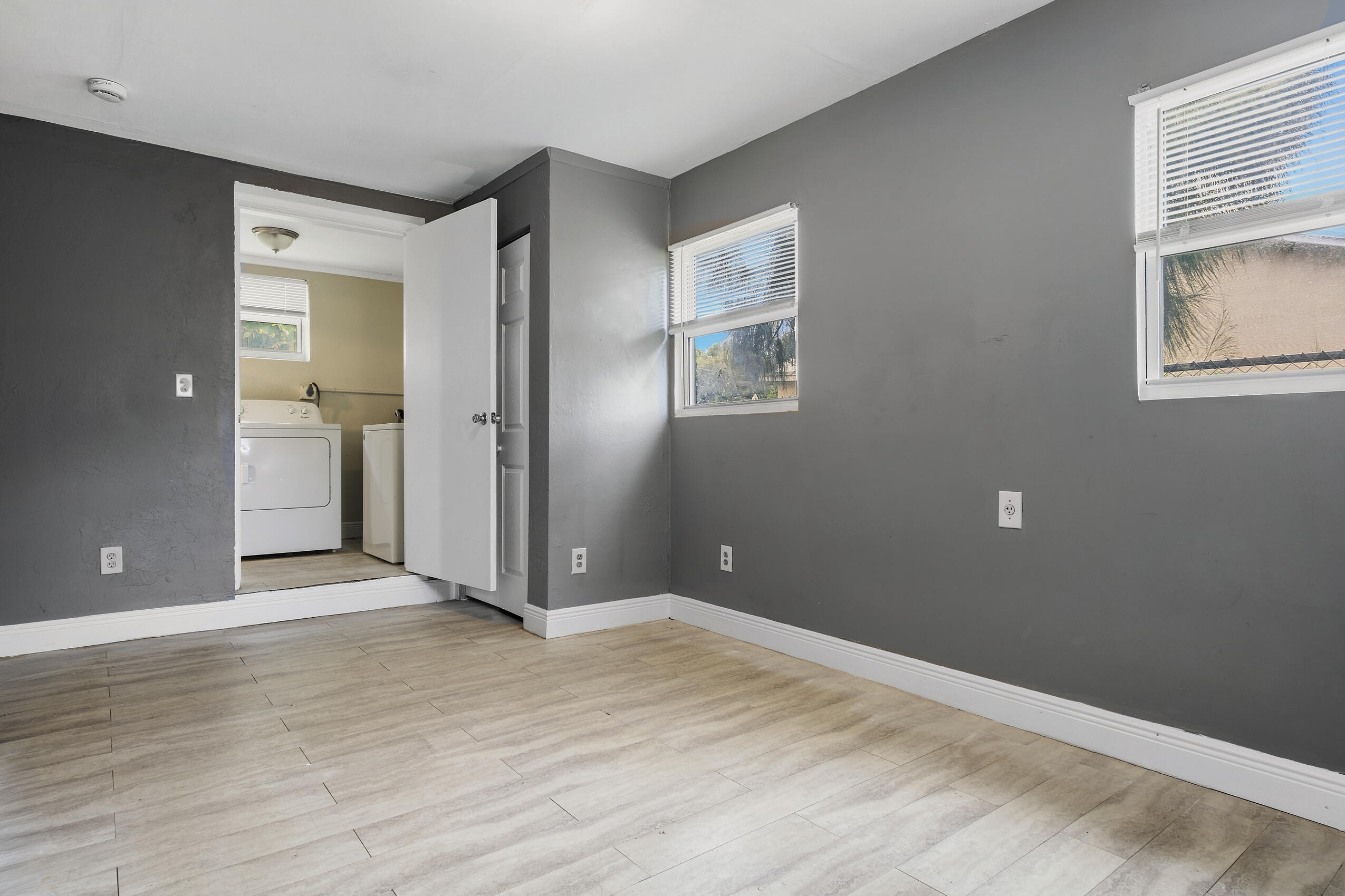 741 NW 4TH Avenue