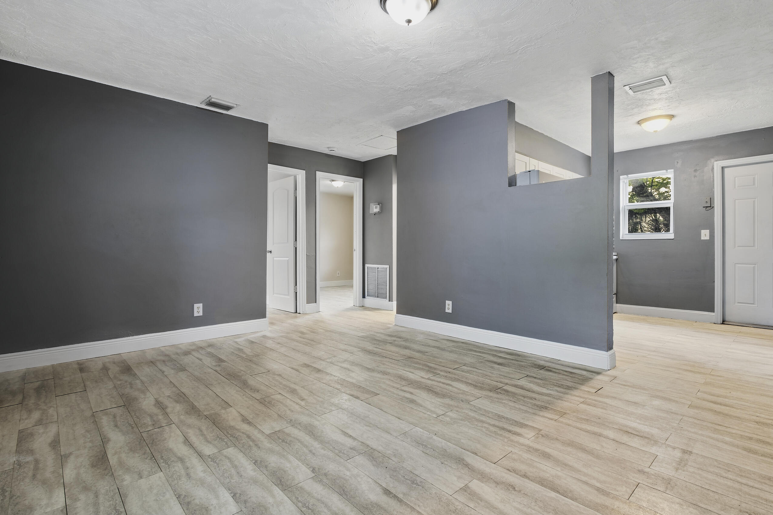 741 NW 4TH Avenue