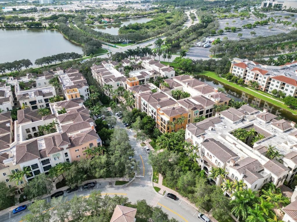 2925 NW 126th Ave Unit: 308-1