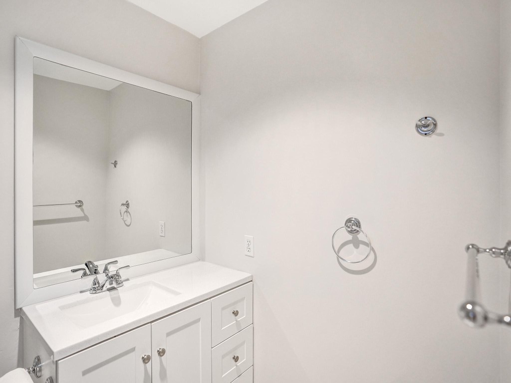 3747 E Valley Green Dr