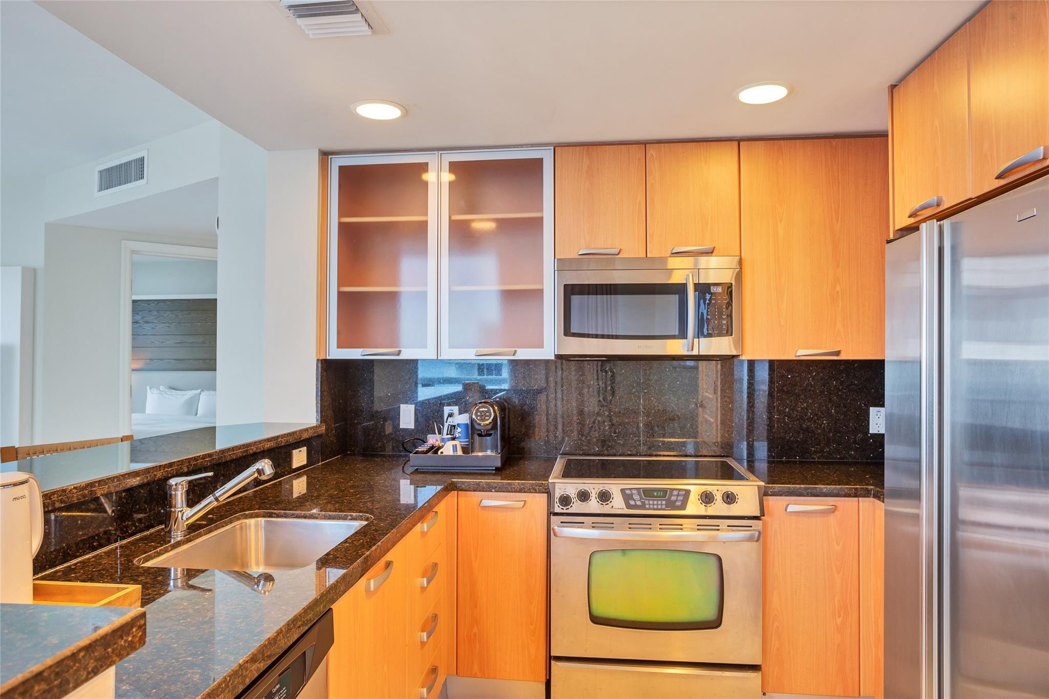 505 N Beach Blvd 818