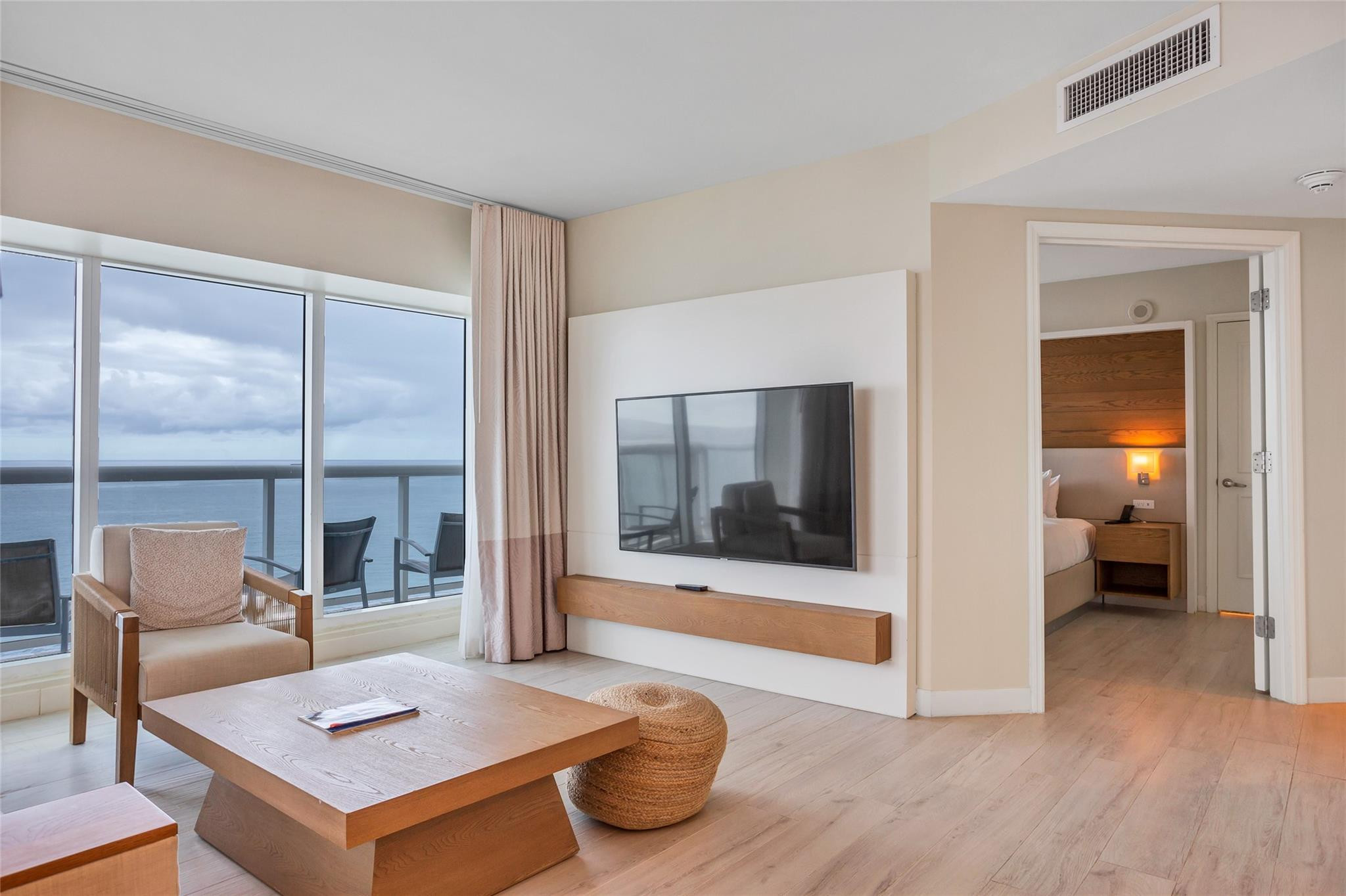 505 N Beach Blvd 818