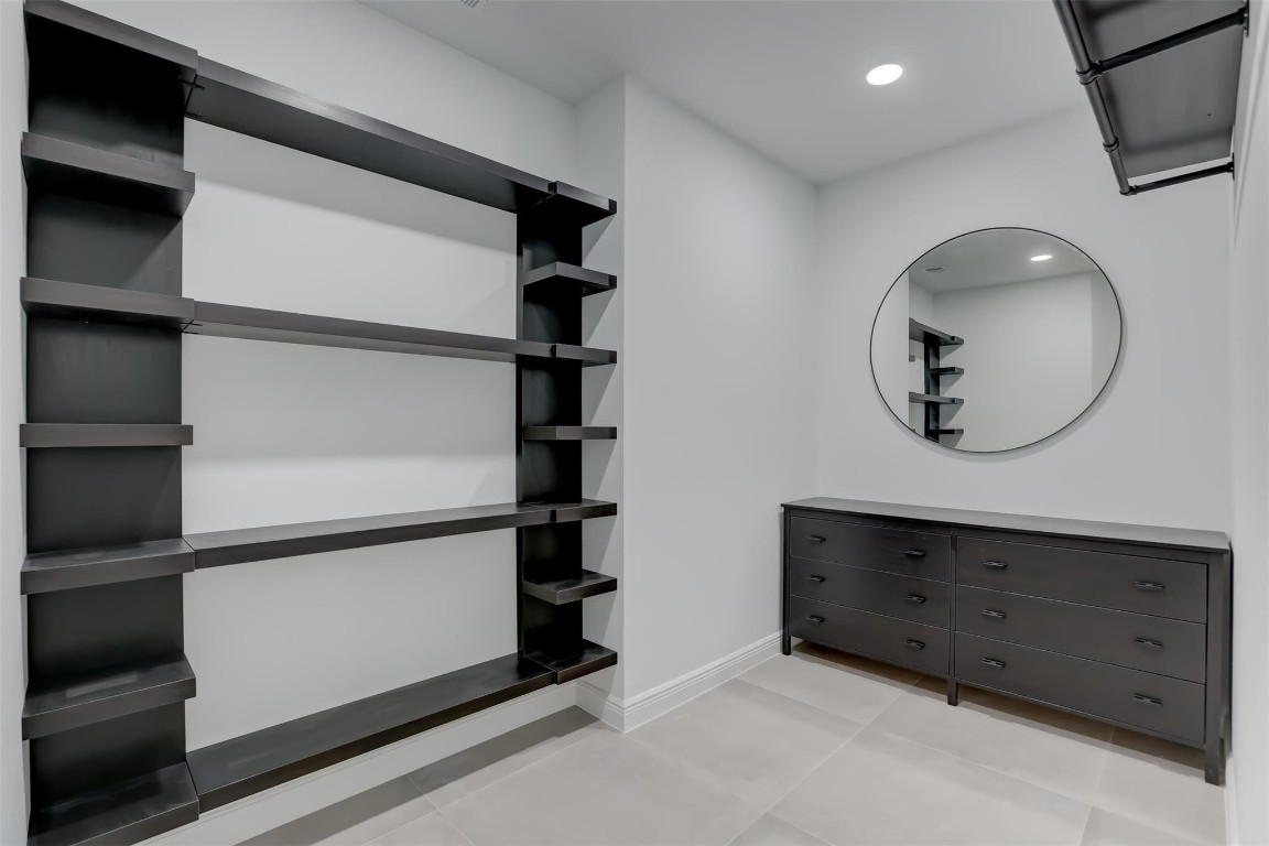 2706 NE 8th Ave 2706