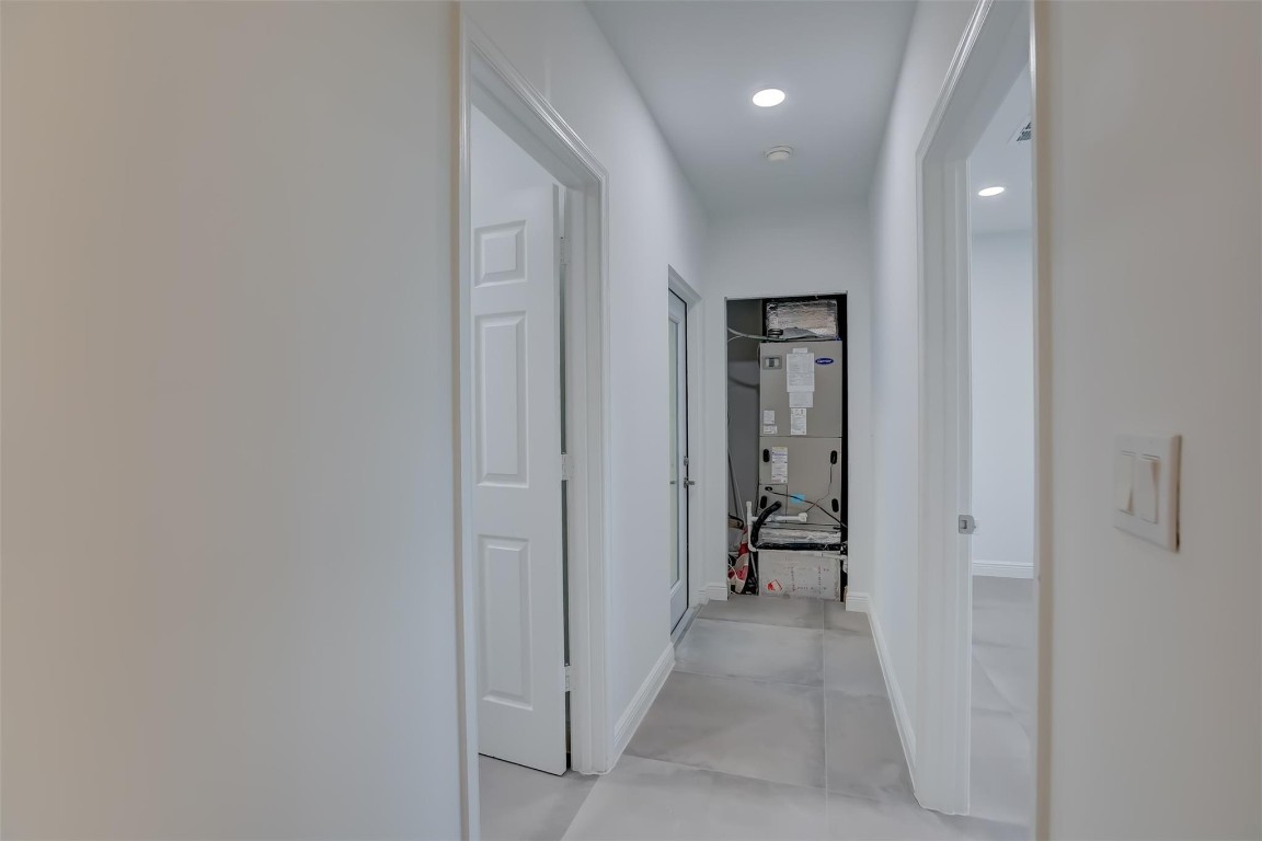 2706 NE 8th Ave 2706