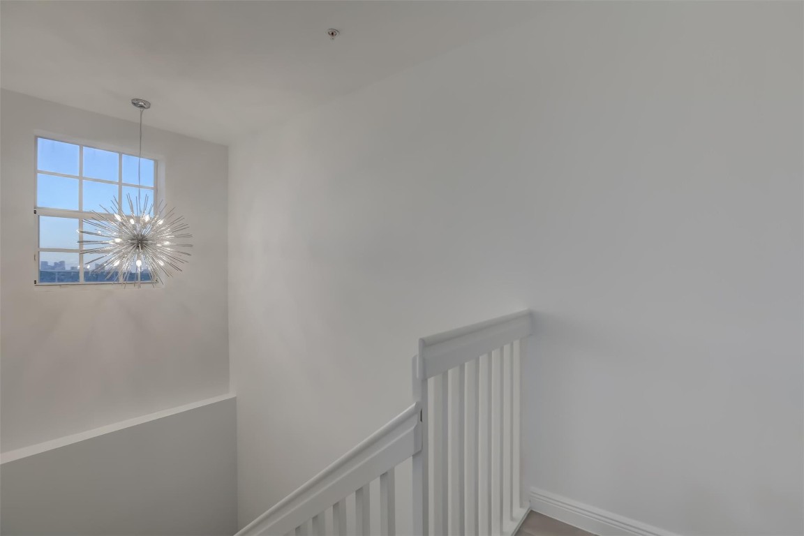 2706 NE 8th Ave 2706