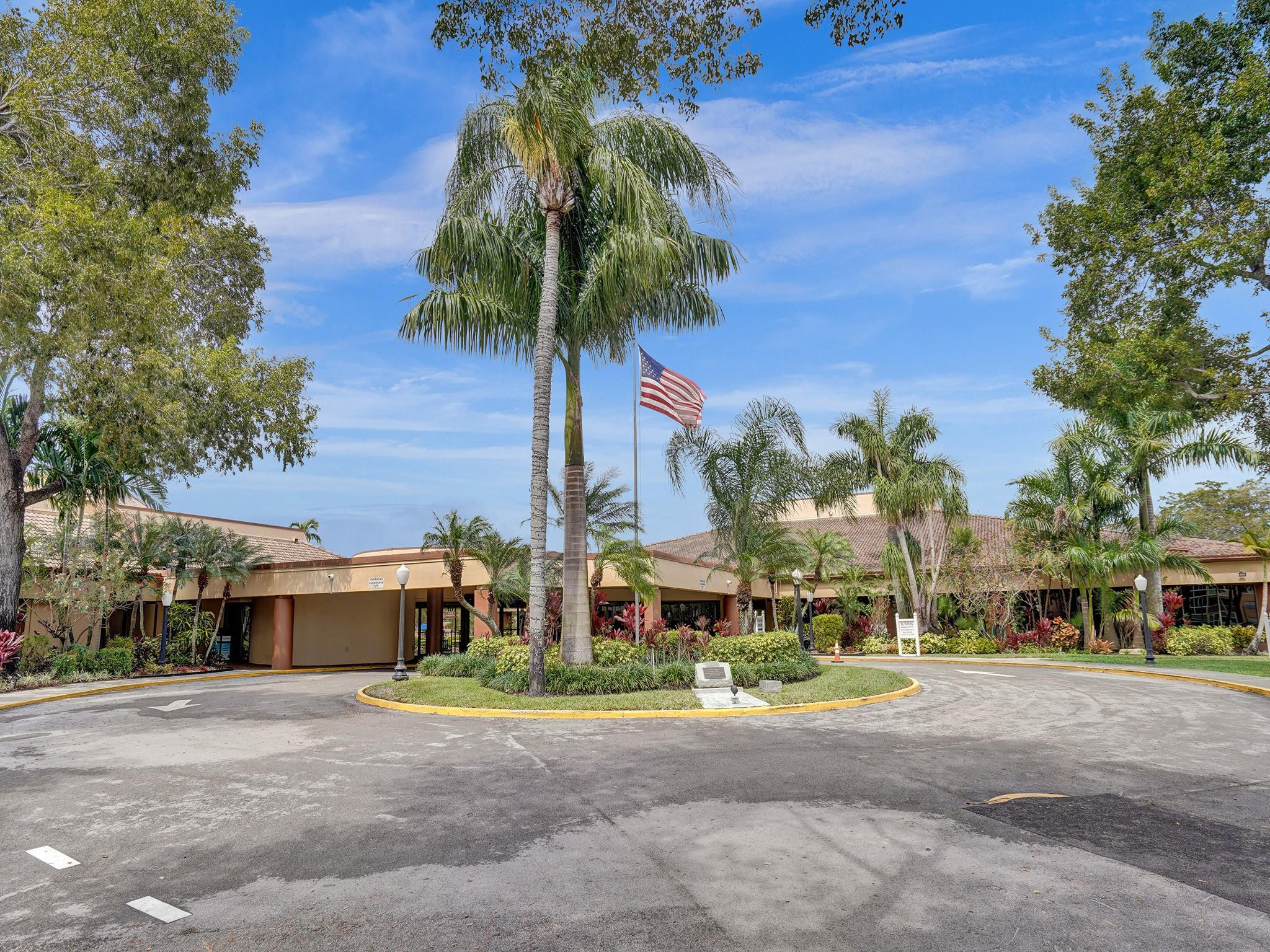 9380 Lakes Blvd 312