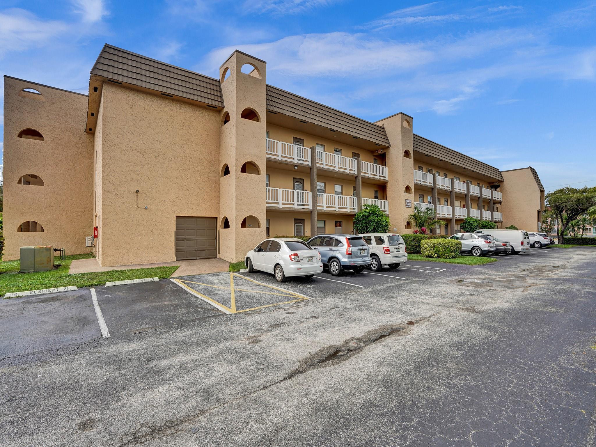9380 Lakes Blvd 312