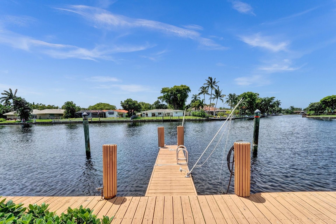 140 Cypress Club Dr 414