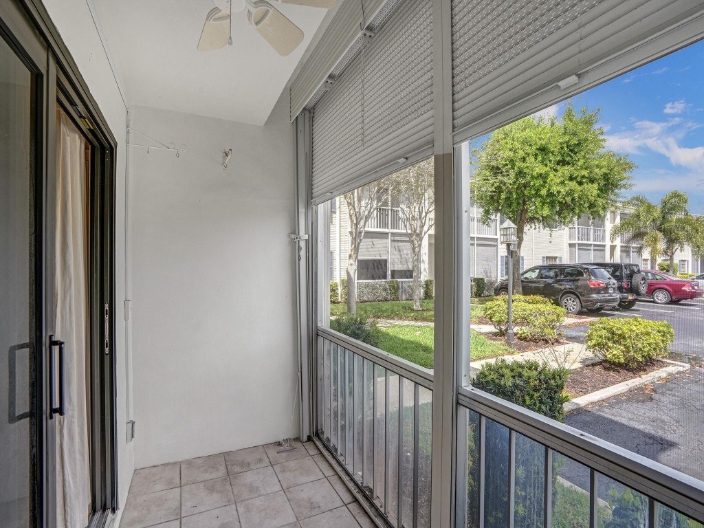 140 Cypress Club Dr 414