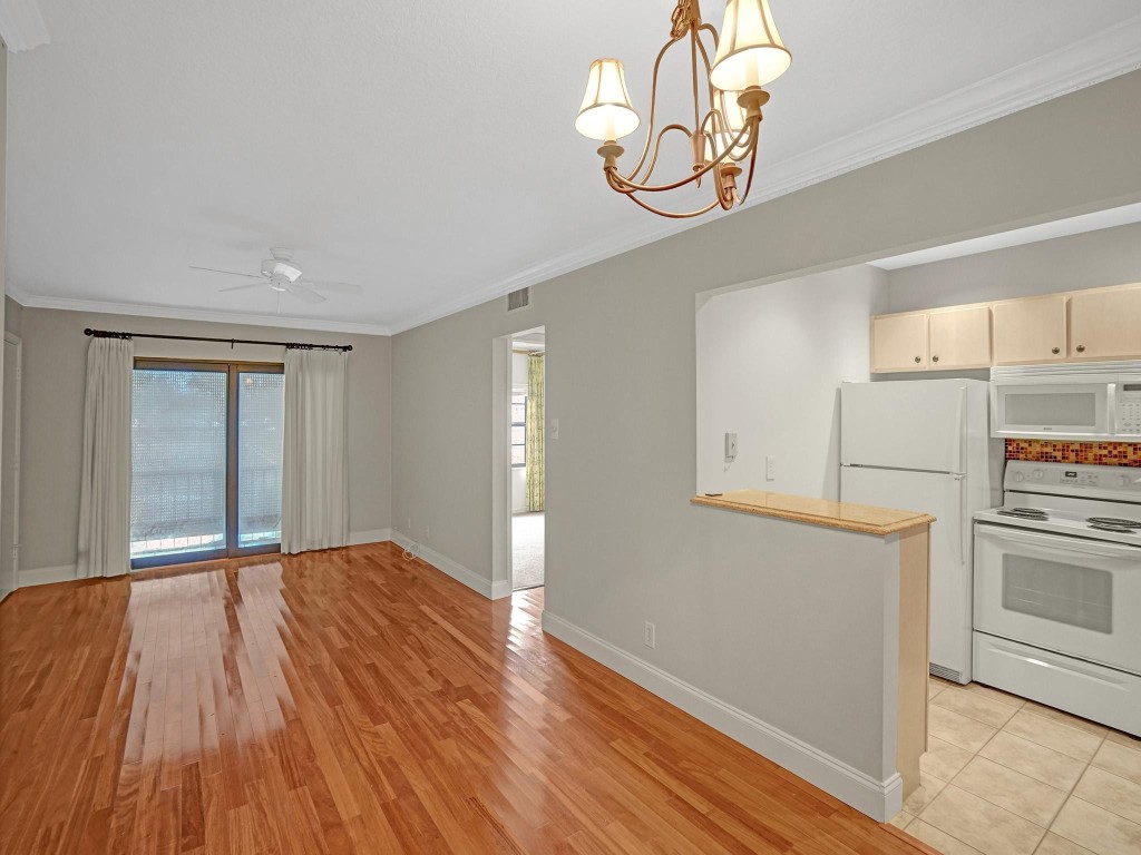 140 Cypress Club Dr 414