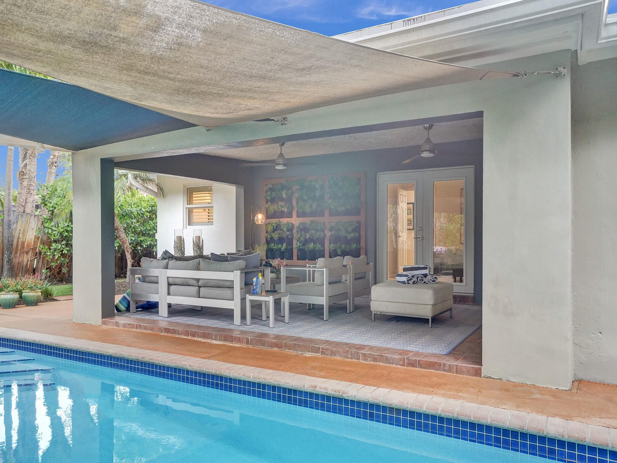 632 NW 28th St
