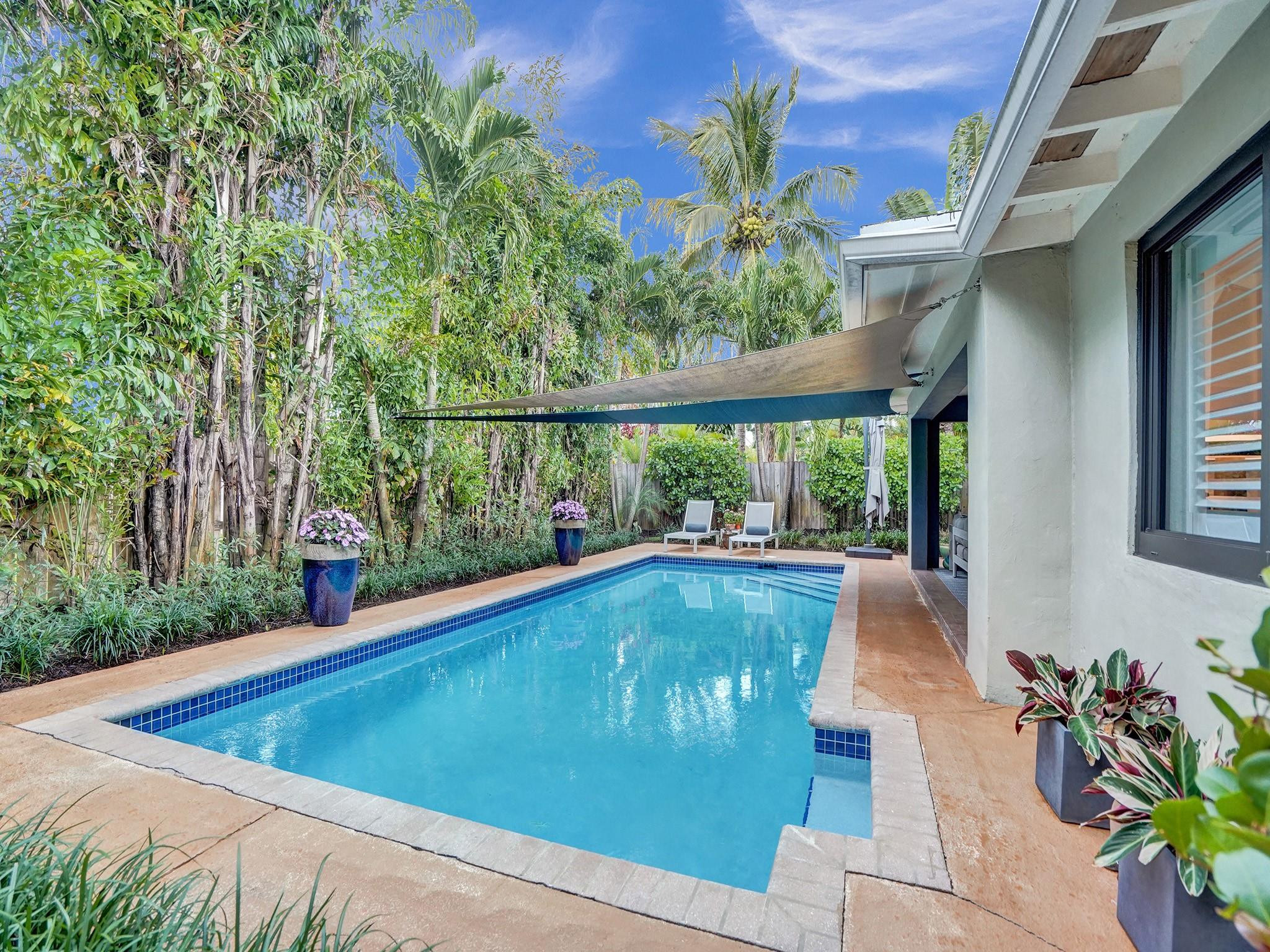 632 NW 28th St