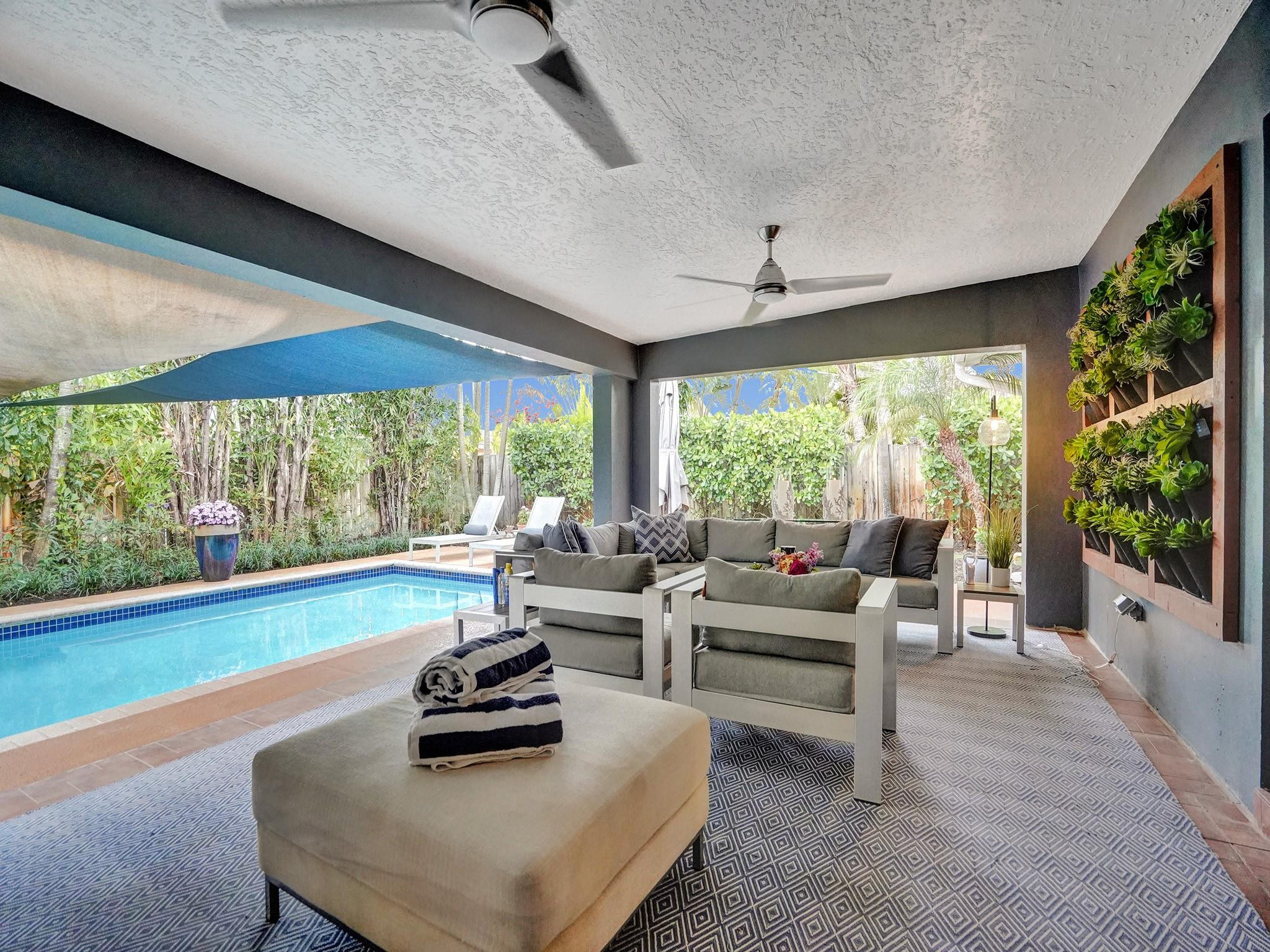 632 NW 28th St