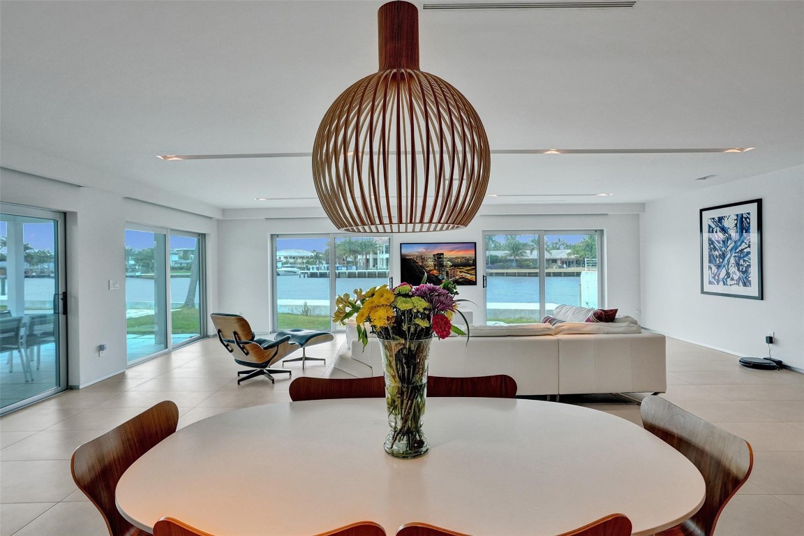 35 CASTLE HARBOR ISLE