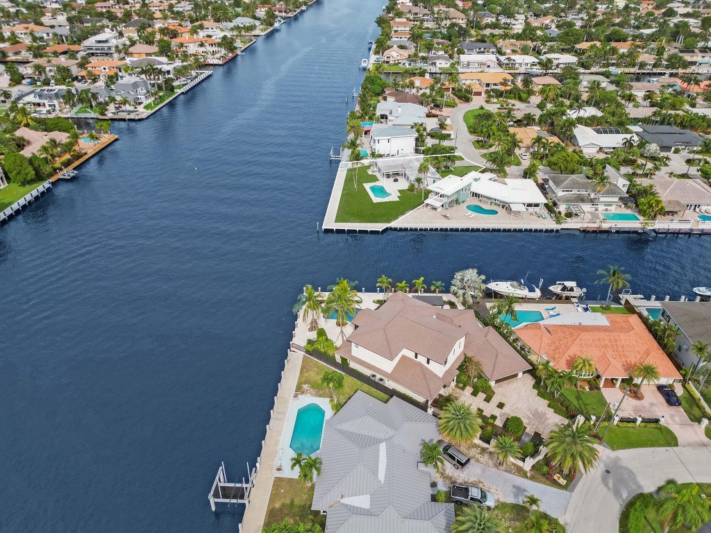 35 CASTLE HARBOR ISLE