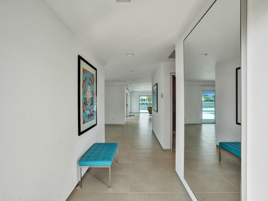 35 CASTLE HARBOR ISLE