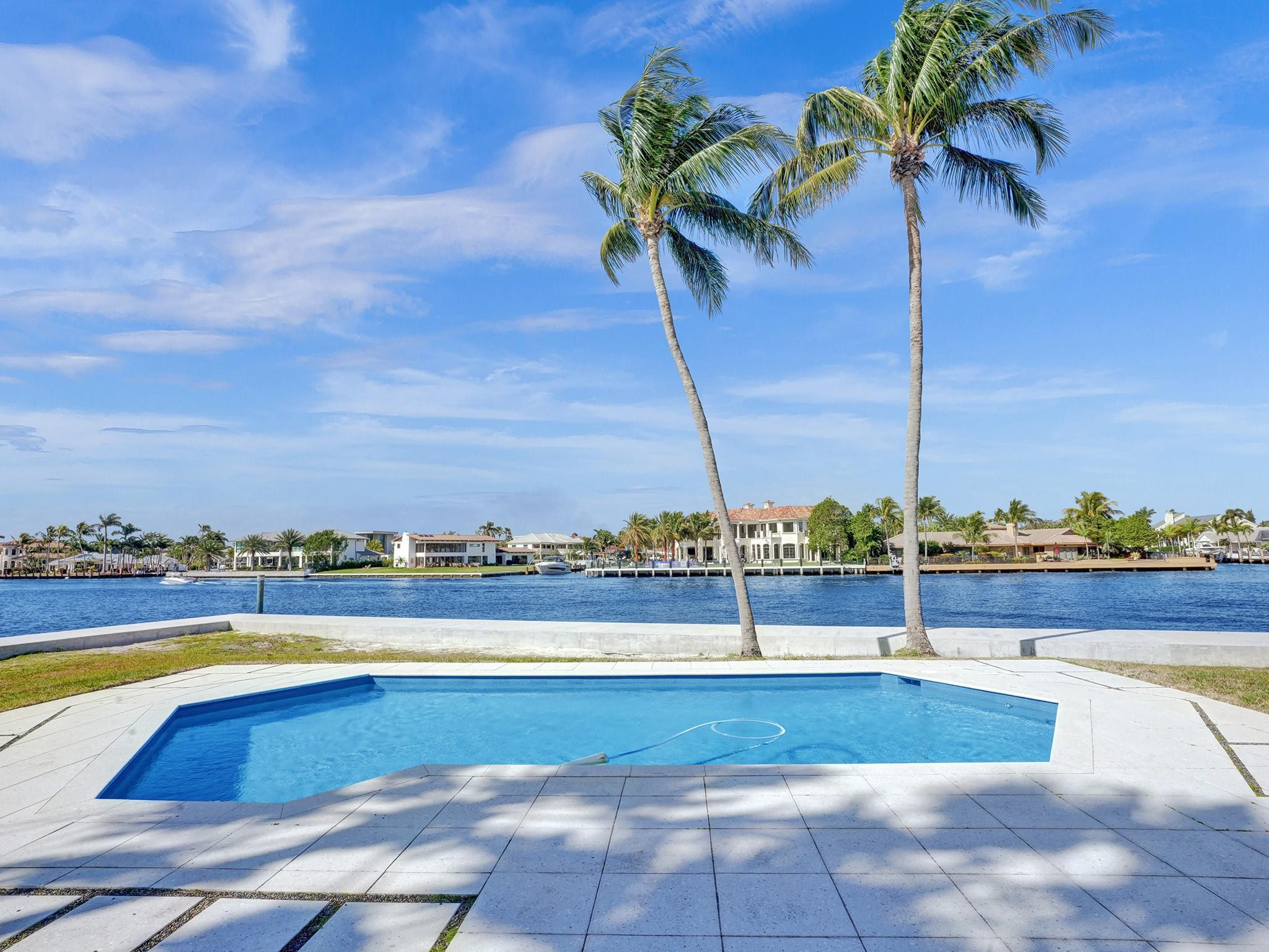 35 CASTLE HARBOR ISLE